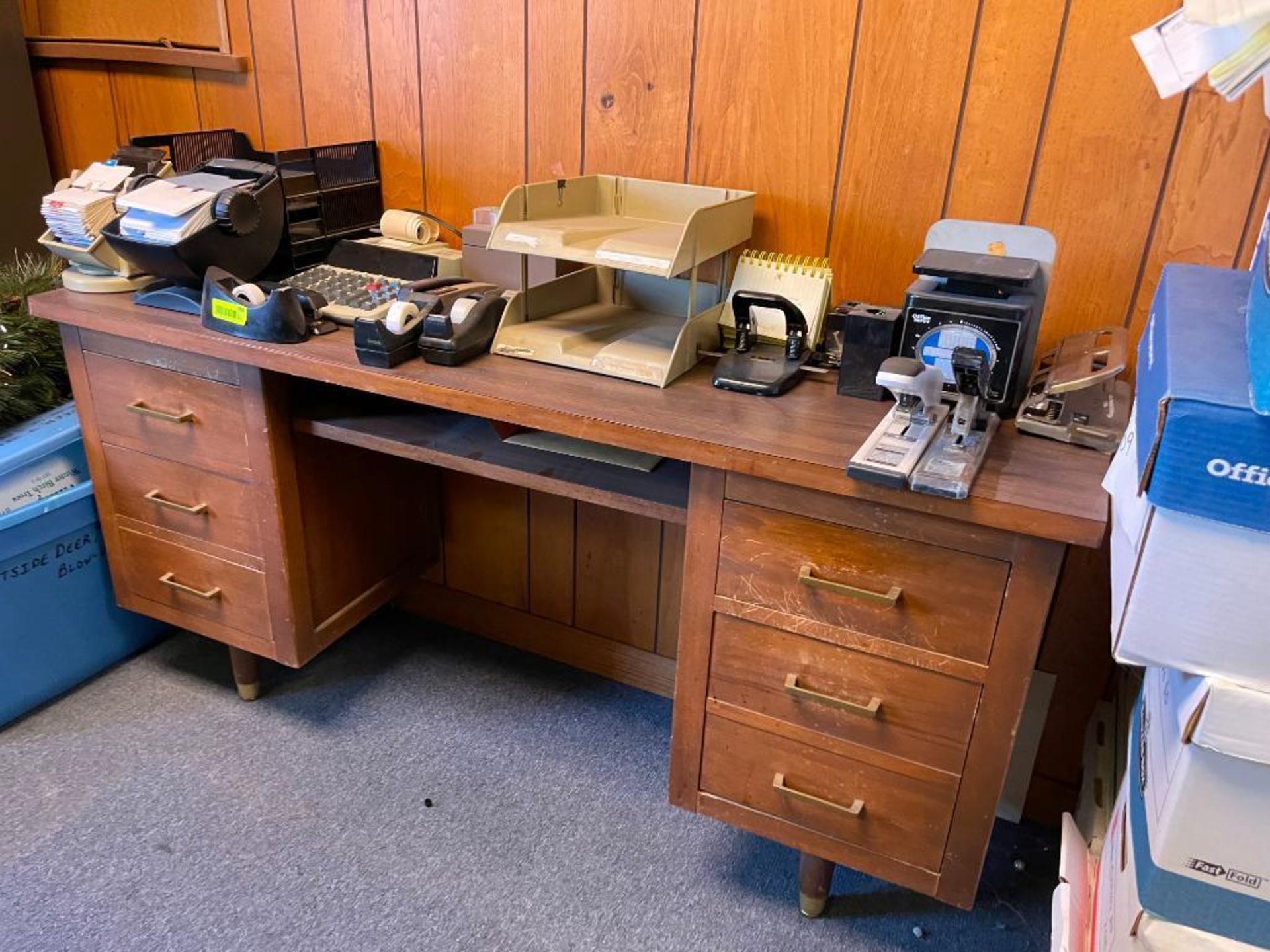 (2) WOODEN DESKS INFORMATION: SEE PHOTOS FOR MORE DETAIL, CONTENTS NOT INCLUDED SIZE: SEE PHOTOS LOC - Image 3 of 7