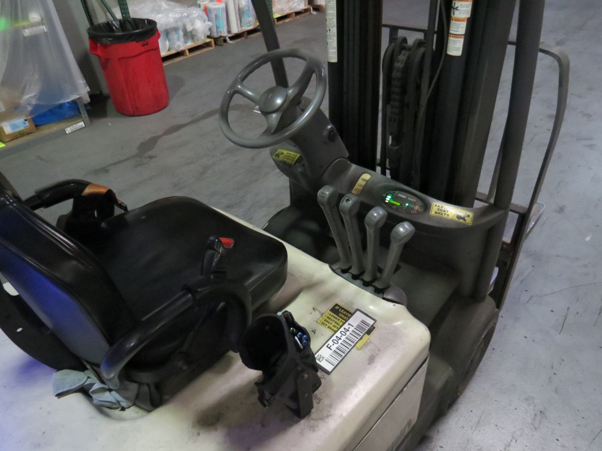 Crown SC200 Series Electric Sit Down Forklift, SN: 9A1925-45 with VFORCE V-HFE Series Battery - Image 6 of 9