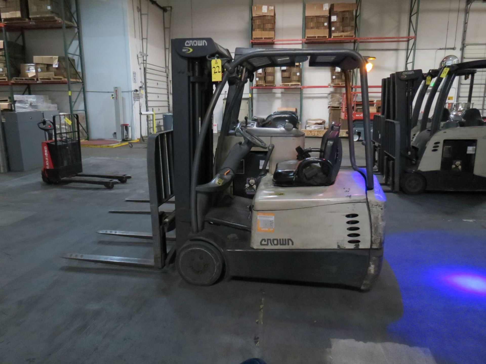 Crown SC200 Series Electric Sit Down Forklift, SN: 9A1925-45 with VFORCE V-HFE Series Battery