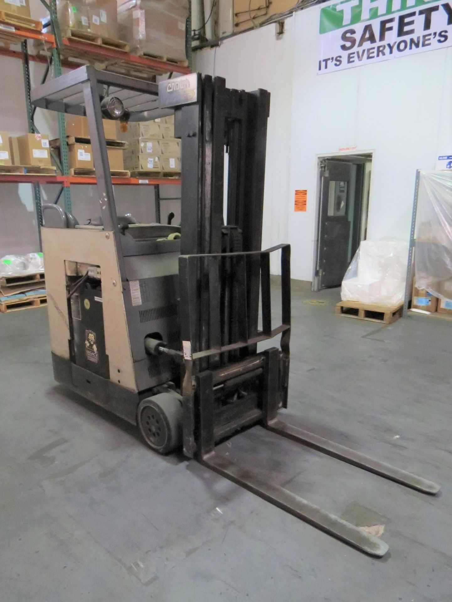 Crown 3000 Series Electric Stand up Forklift, SN: 1A288127 with Trojan ll Battery Charger - Image 2 of 10