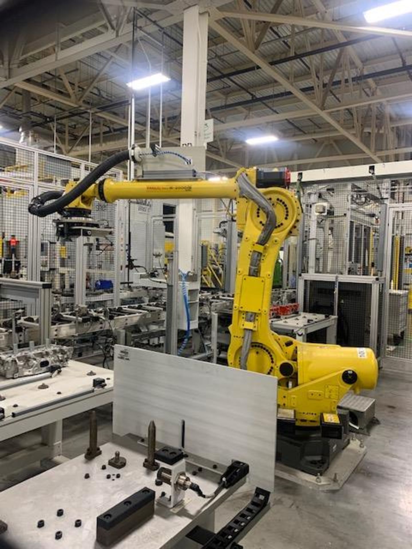 2014 Fanuc R-2000iB 125L 30iA Controller