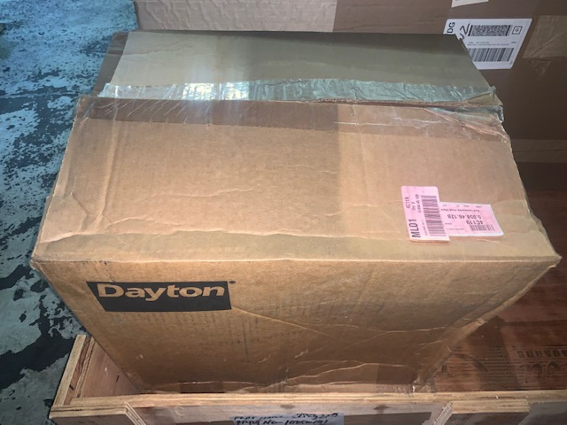 NEW IN BOX Dayton Mod# 4C119 Blower Unit - Image 3 of 3