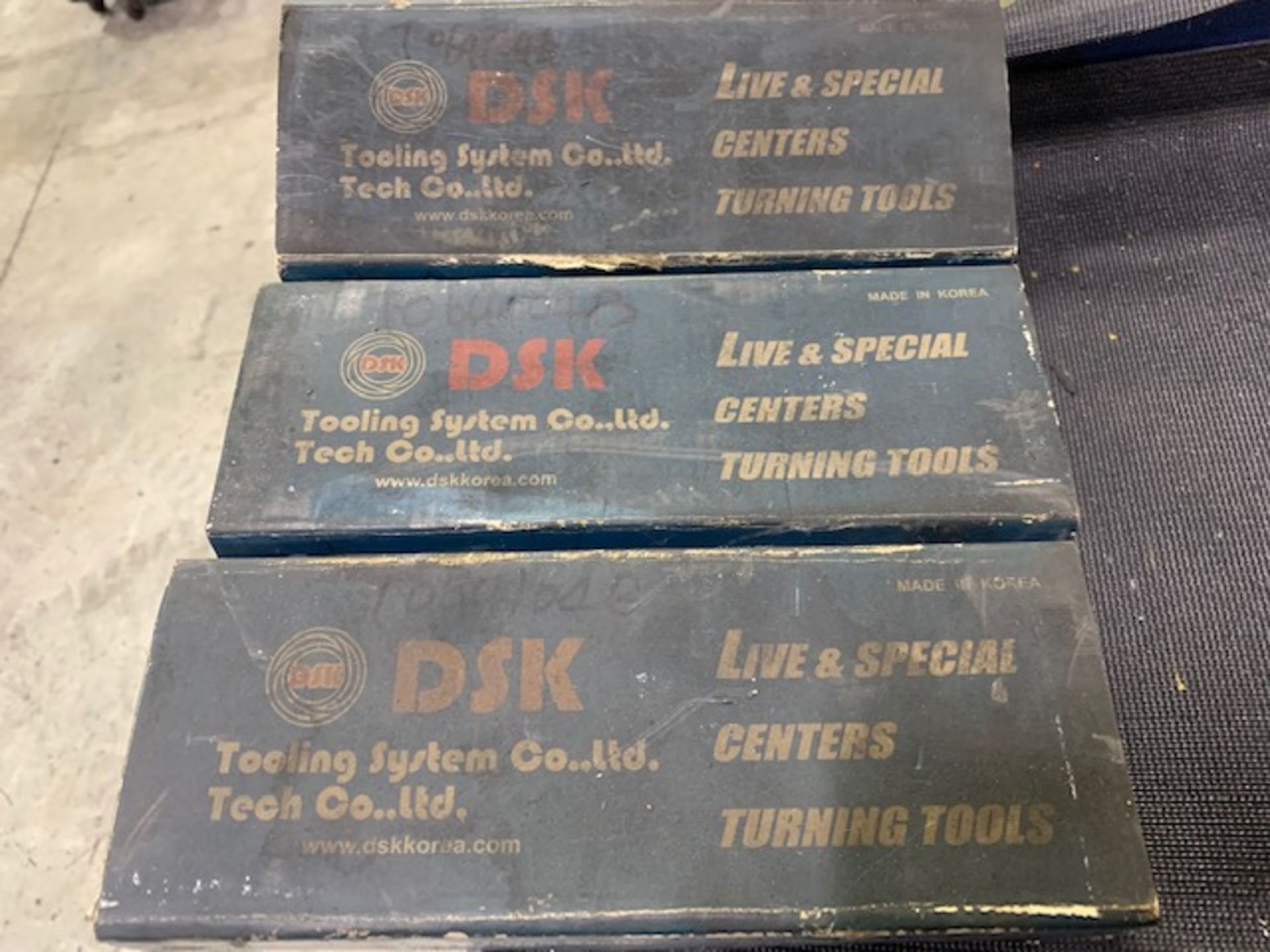 LOT OF (3) *NEW* DSK LC-4NC Morse Taper MT4 Live Centers - Image 3 of 4