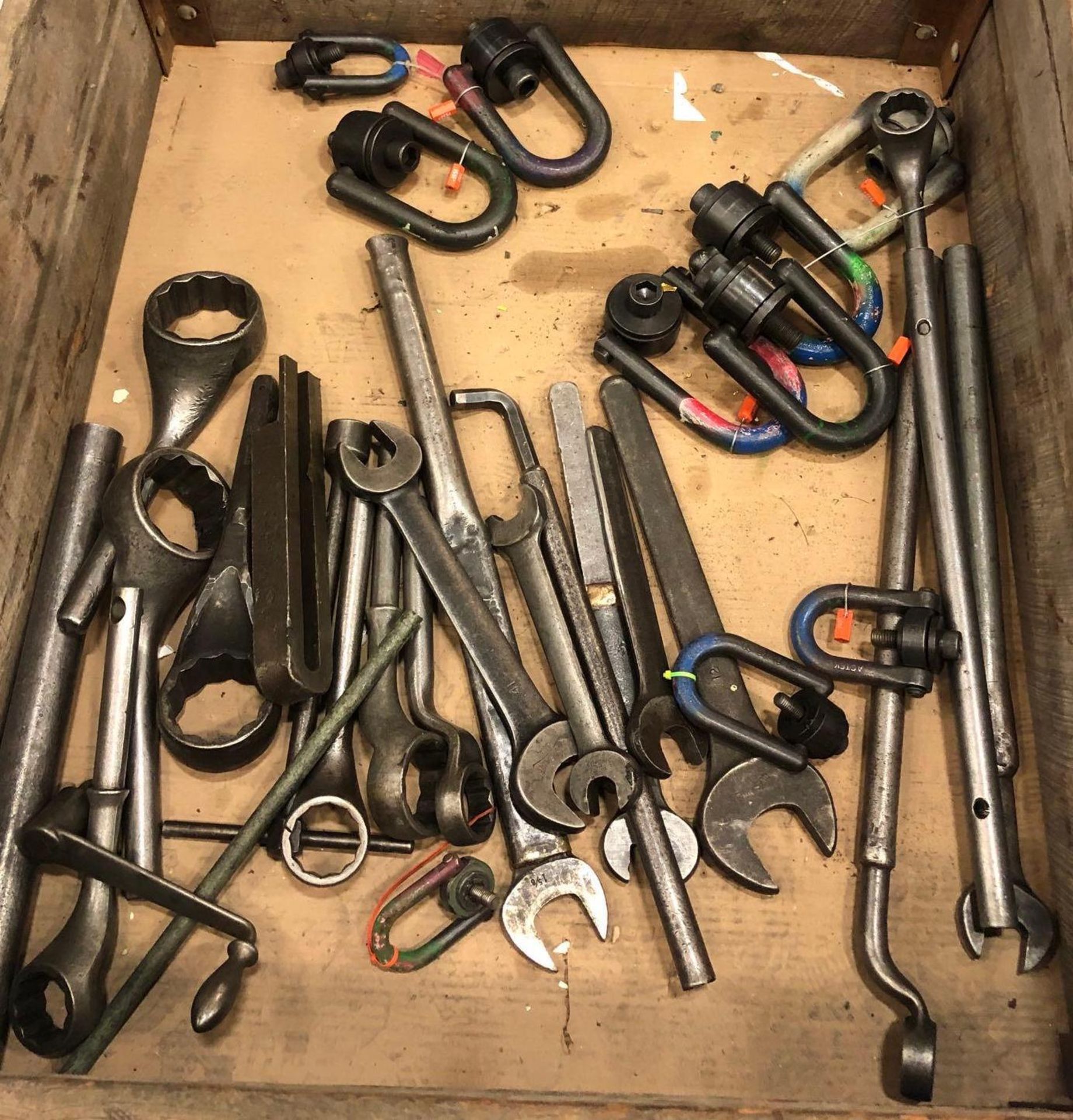 Lot of Swivel D-Rings, Wrenches & Lifting S Hooks