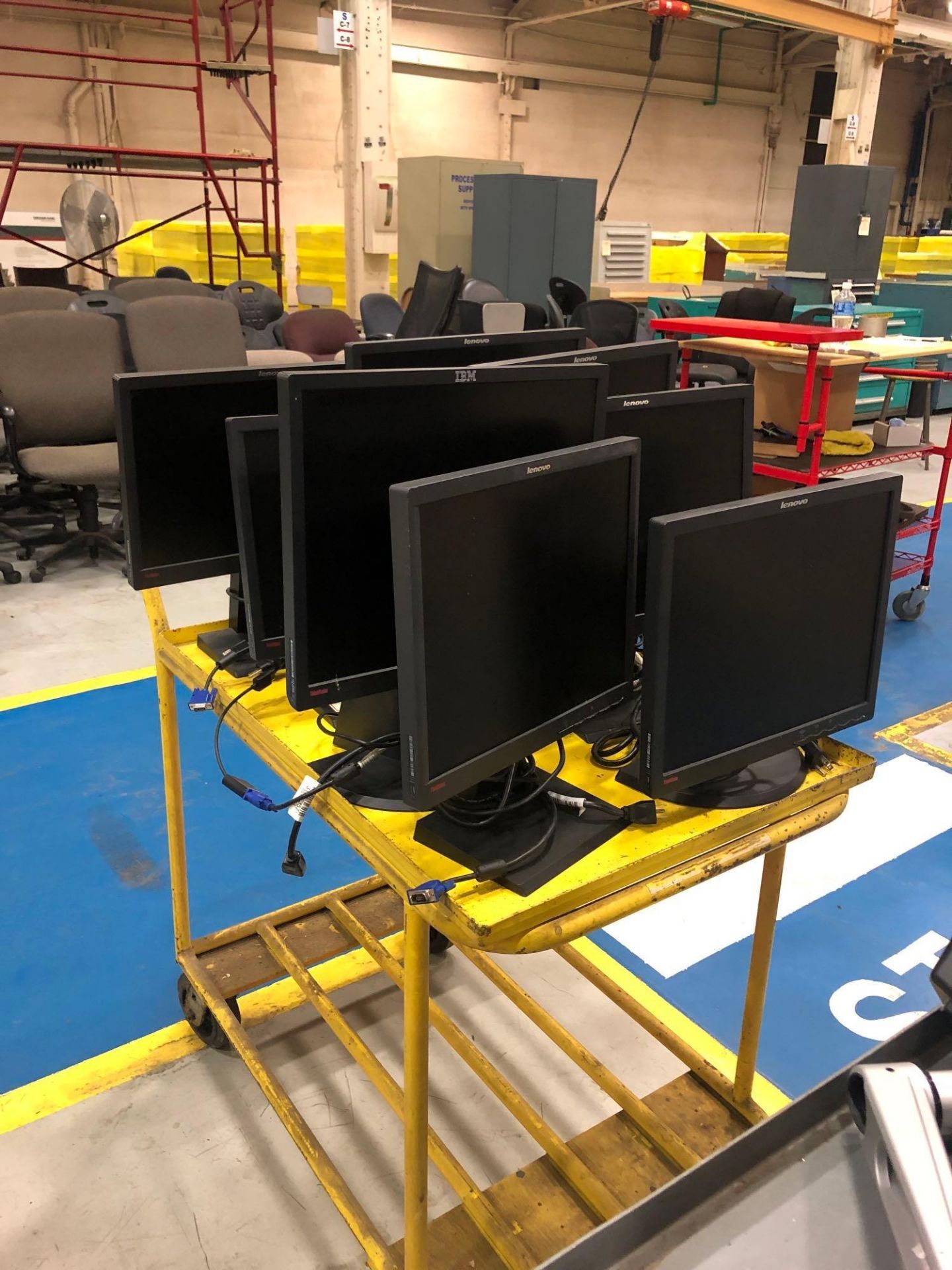 Lot of (8) Computer Monitors w/ Cart - Image 4 of 4