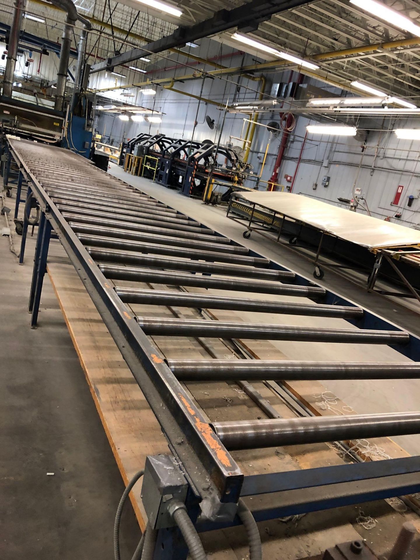 Lot of Roller Conveyor 55" Wide x 31' 9" Long 2-1/2" Roller Dia.Â  on 12" CC's 1 - Section 67" - Image 4 of 12