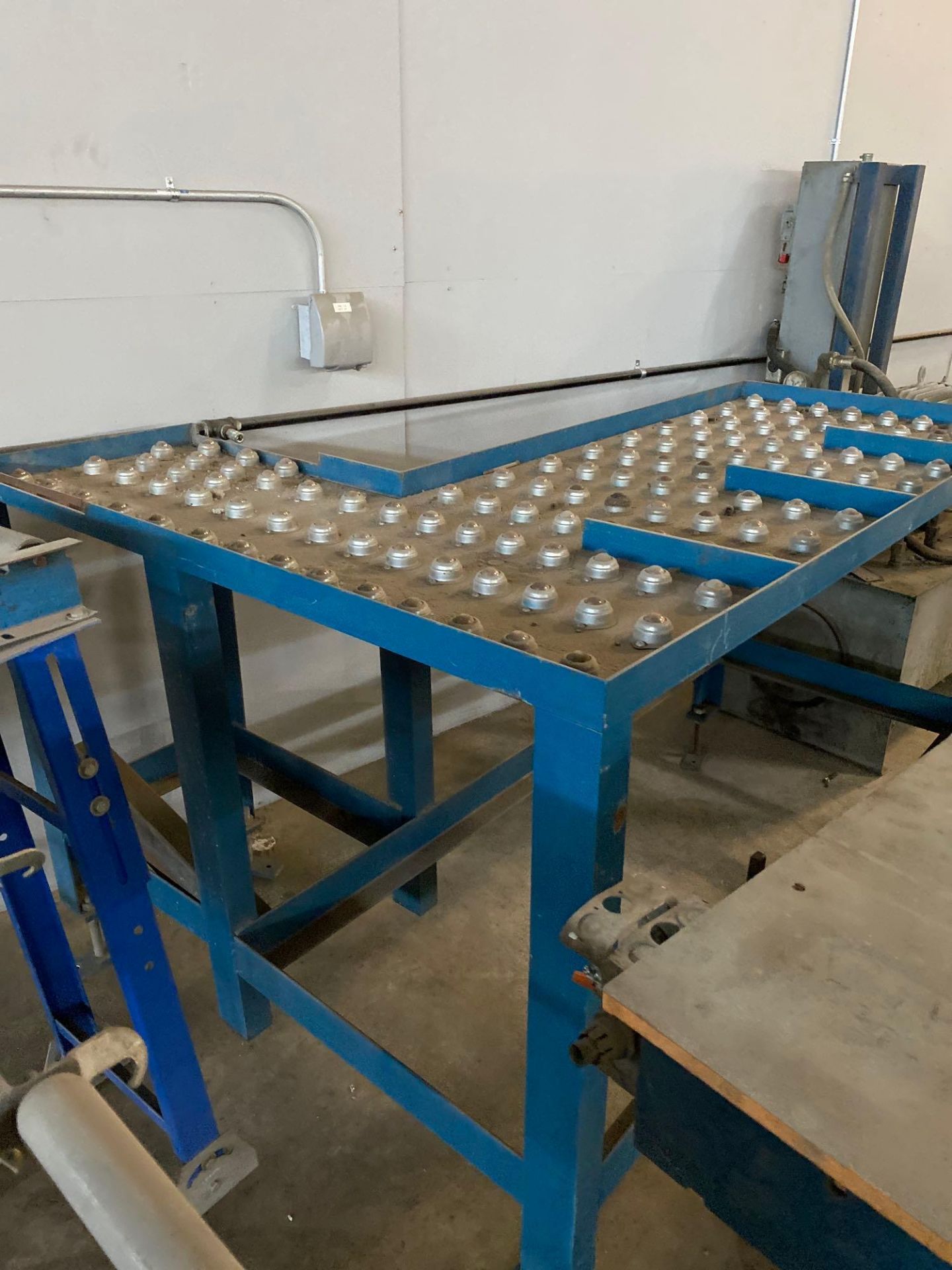 Lot of (5) Pcs. 4 - Roller Conveyors & 1 Roller Table - Image 4 of 4