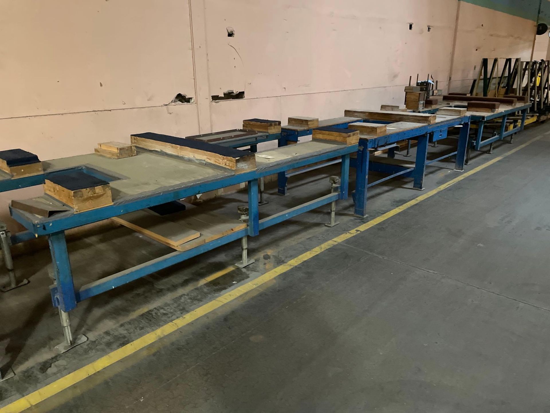 Lot of (3) Extendable Table