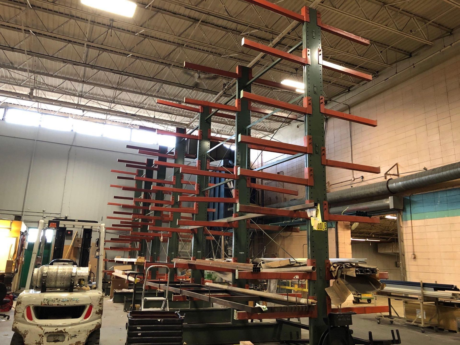 6 Sections of 20' H Cantilever Racking w/ Support Arms - Image 2 of 3