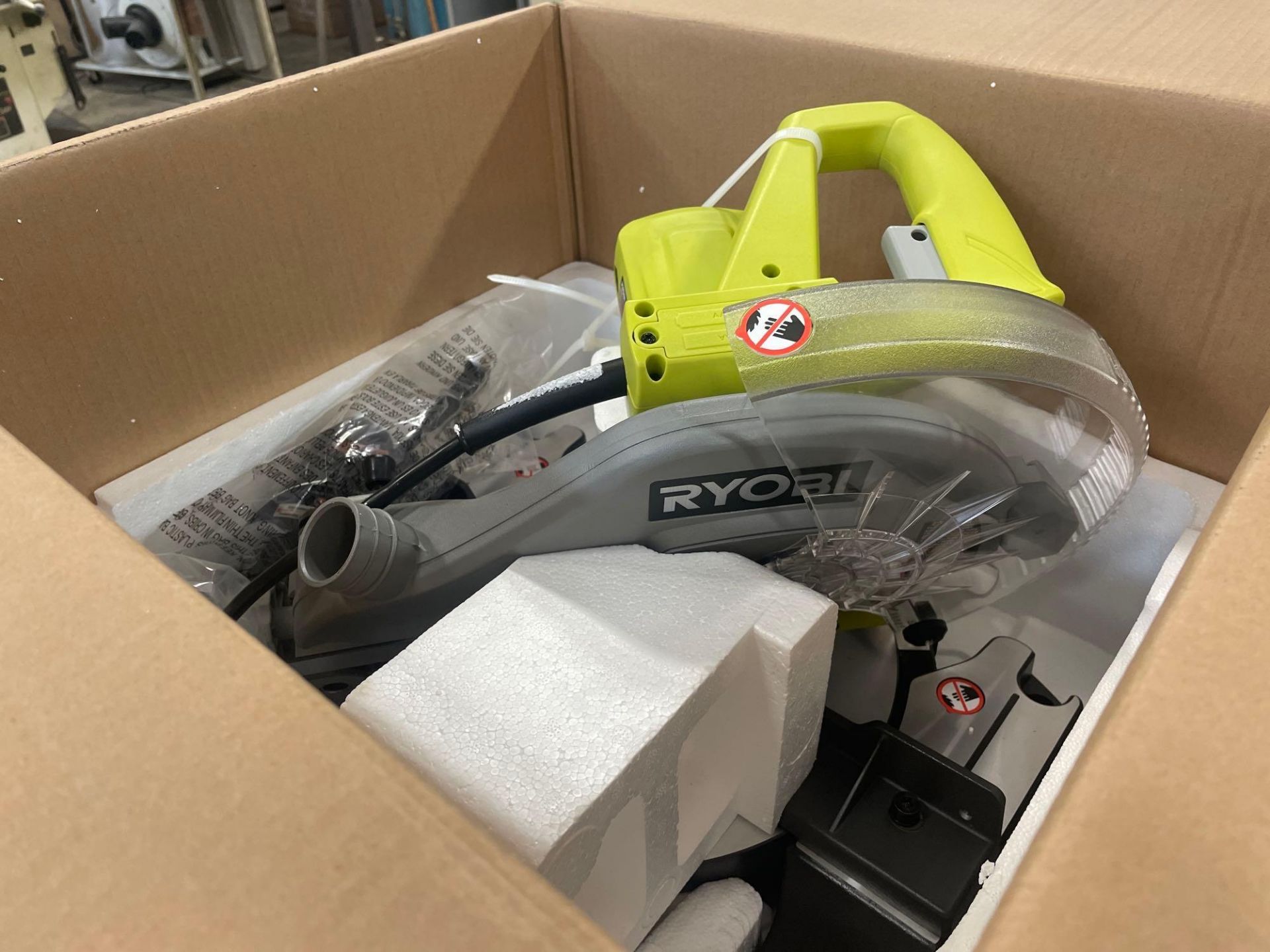 New Ryobi 10" Compound Miter Saw with Laser - Image 4 of 6