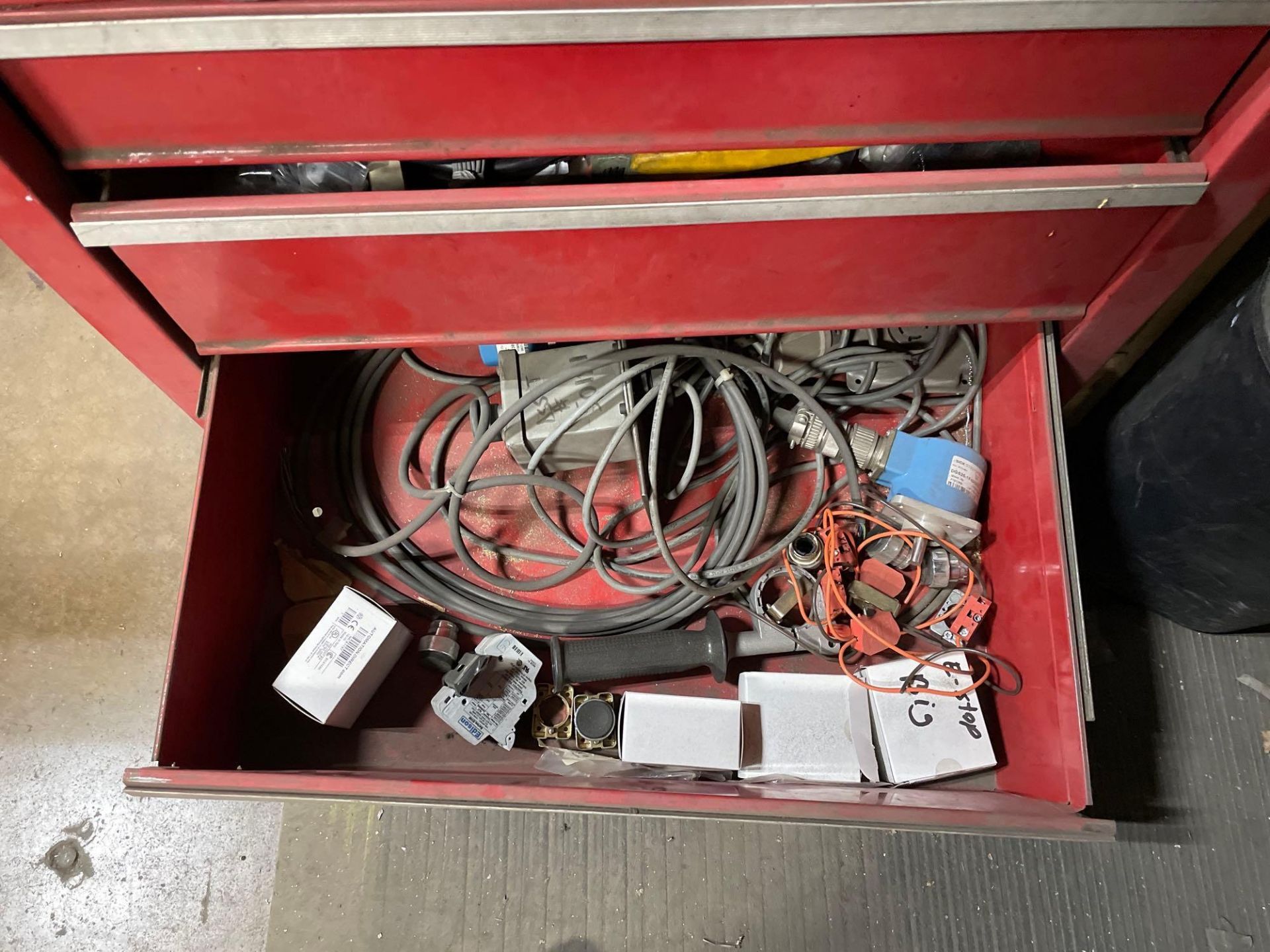 Tool Chest with Contents - Image 9 of 9