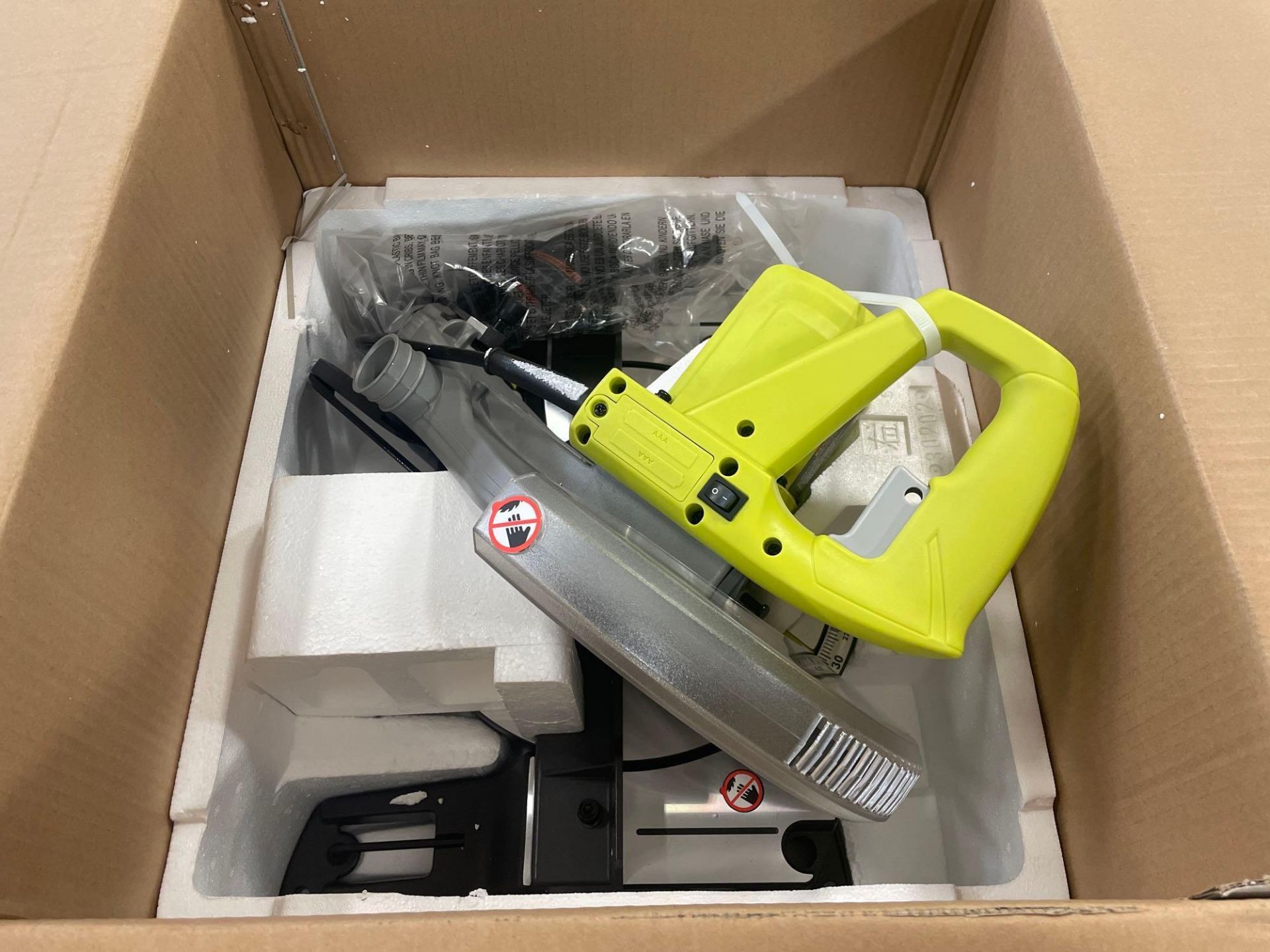 New Ryobi 10" Compound Miter Saw with Laser - Image 3 of 6