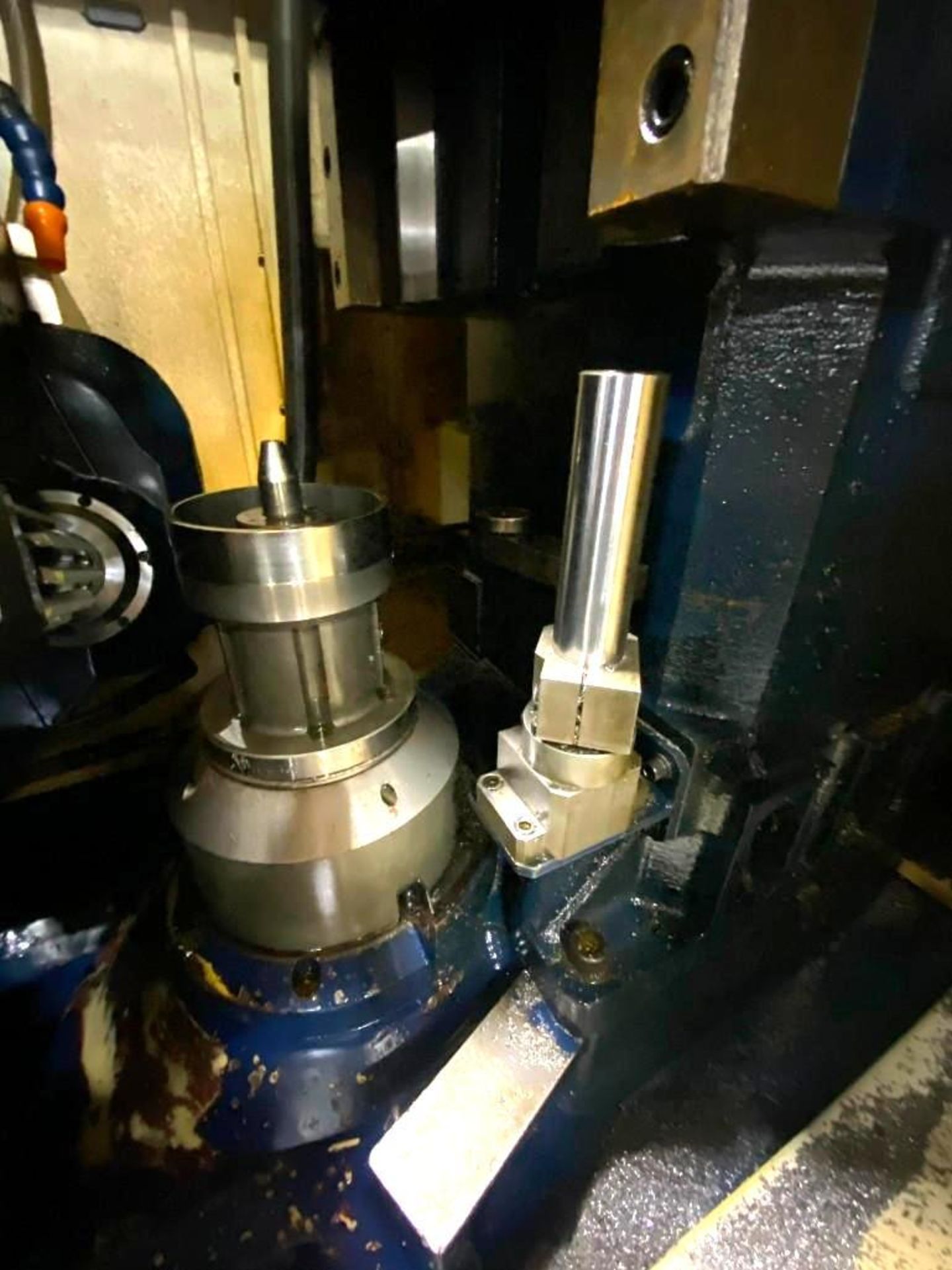 HERA #200 6-AXIS CNC GEAR HOBBING MACHINE - Image 10 of 18
