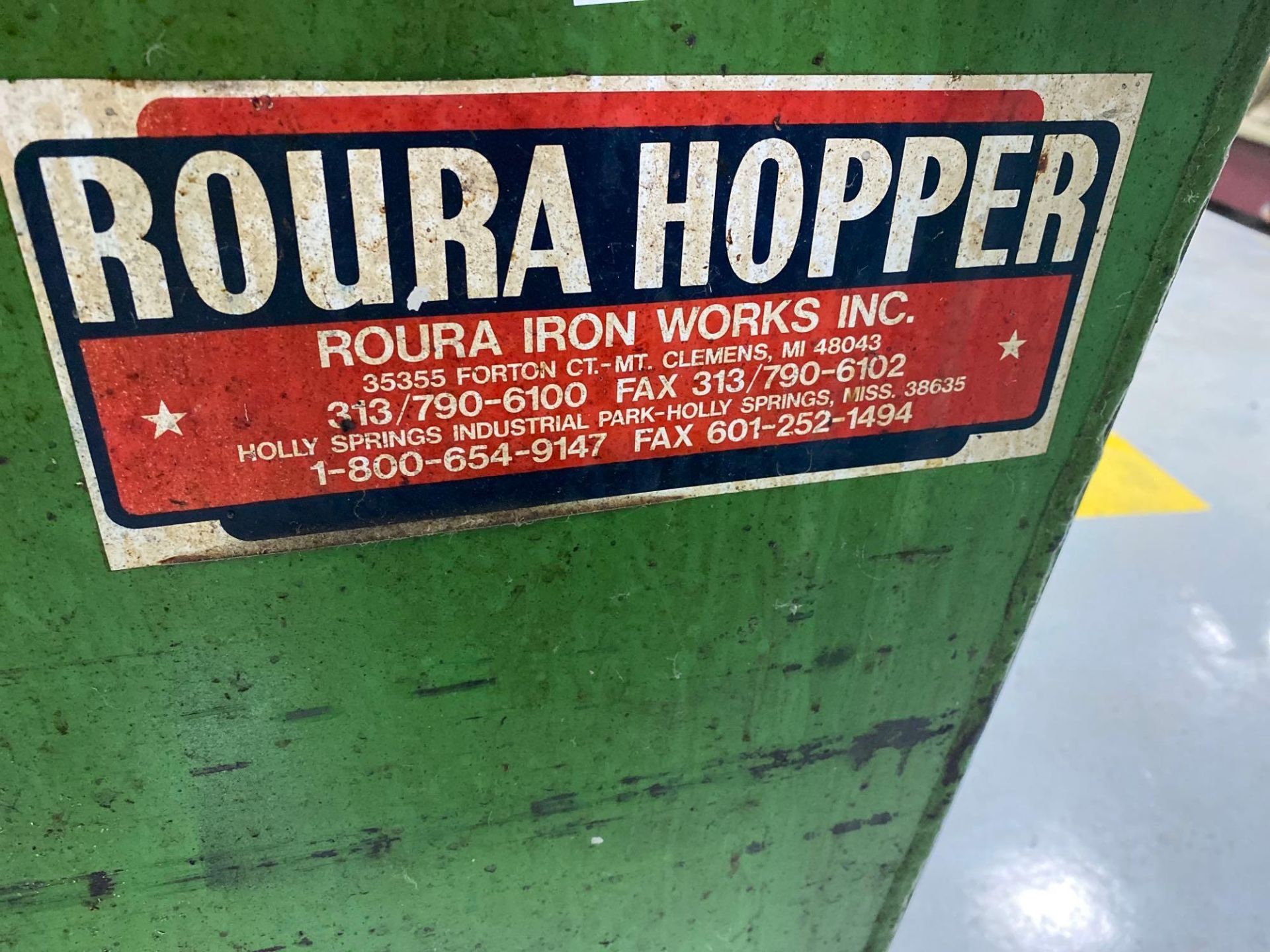 Roura Self Dumping Hopper on Wheels - Image 2 of 3
