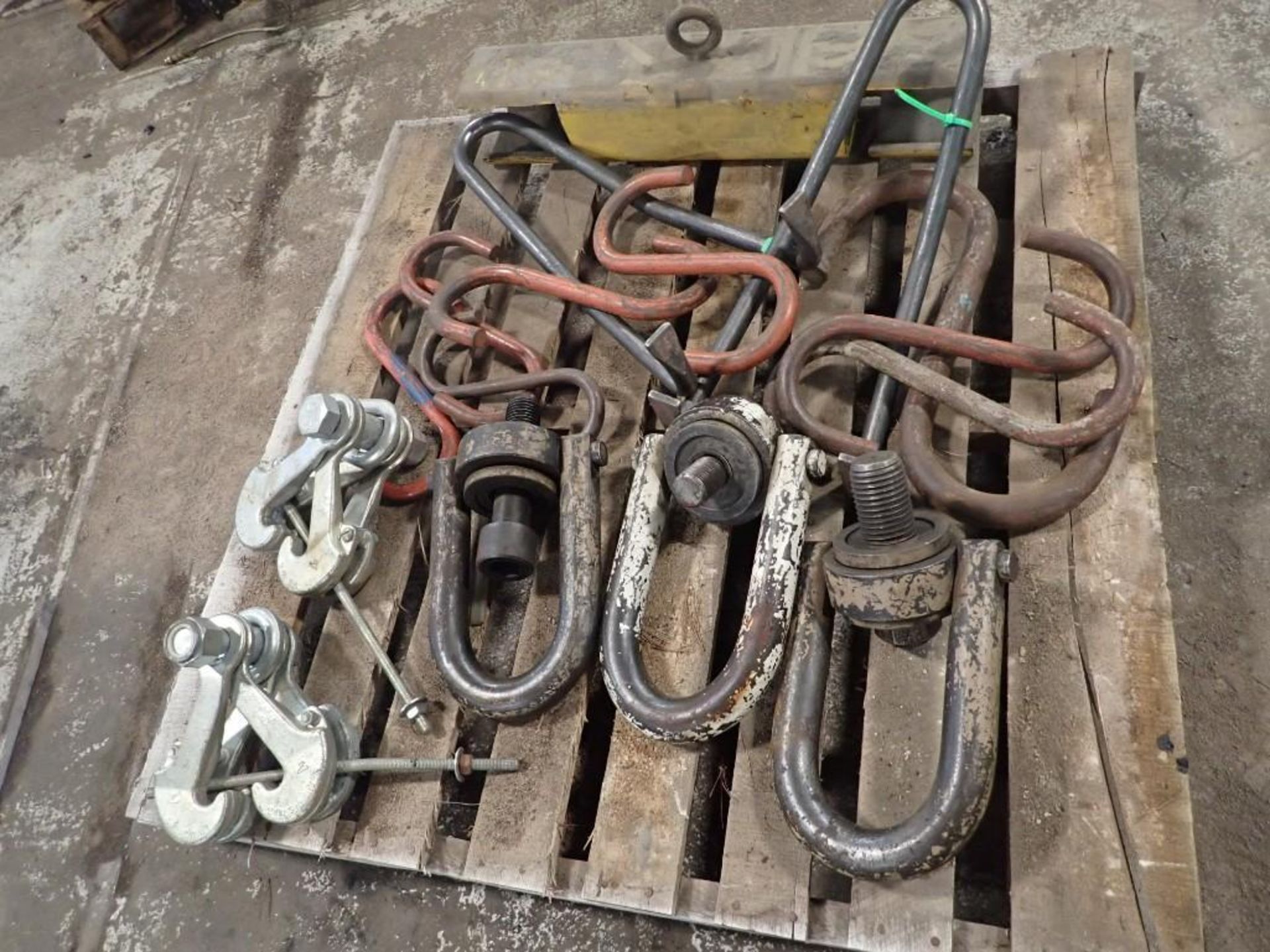 Lot of Misc Lifting Items