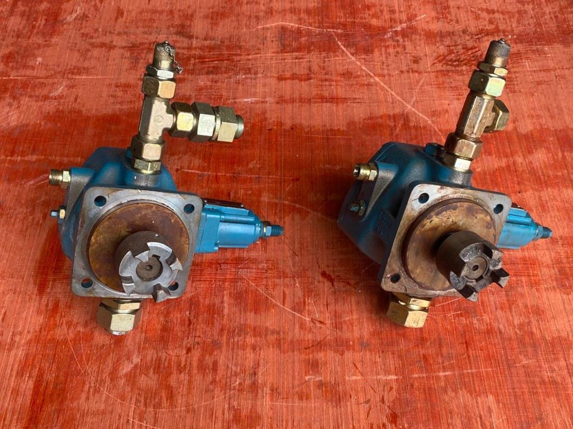 Lot of (2) Rexroth #PV7-20/20-20RA01MA0-10 Hydraulic Pumps - Image 2 of 4