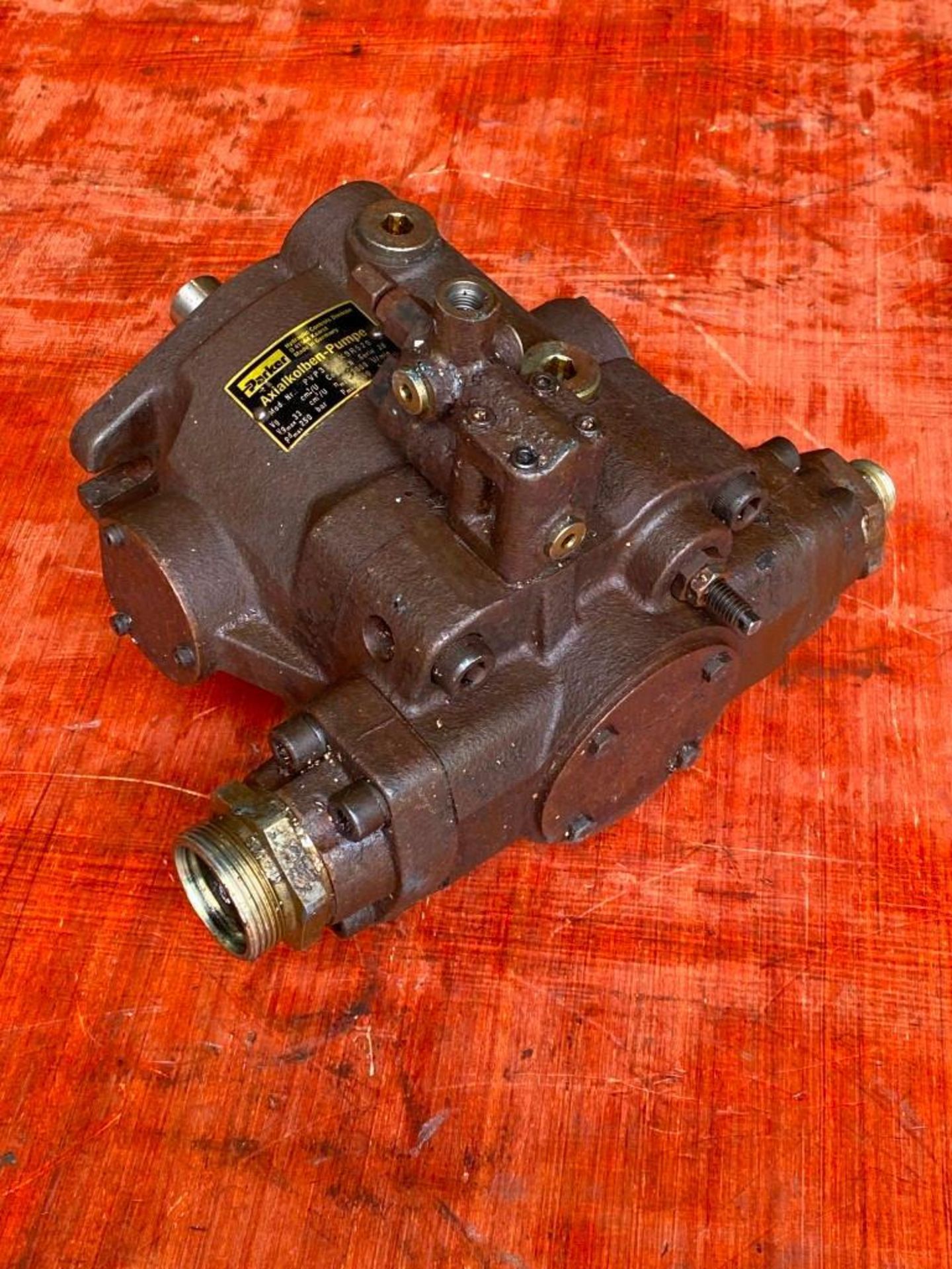 Parker #PVP3336K9R520 Hydraulic Pump - Image 2 of 3