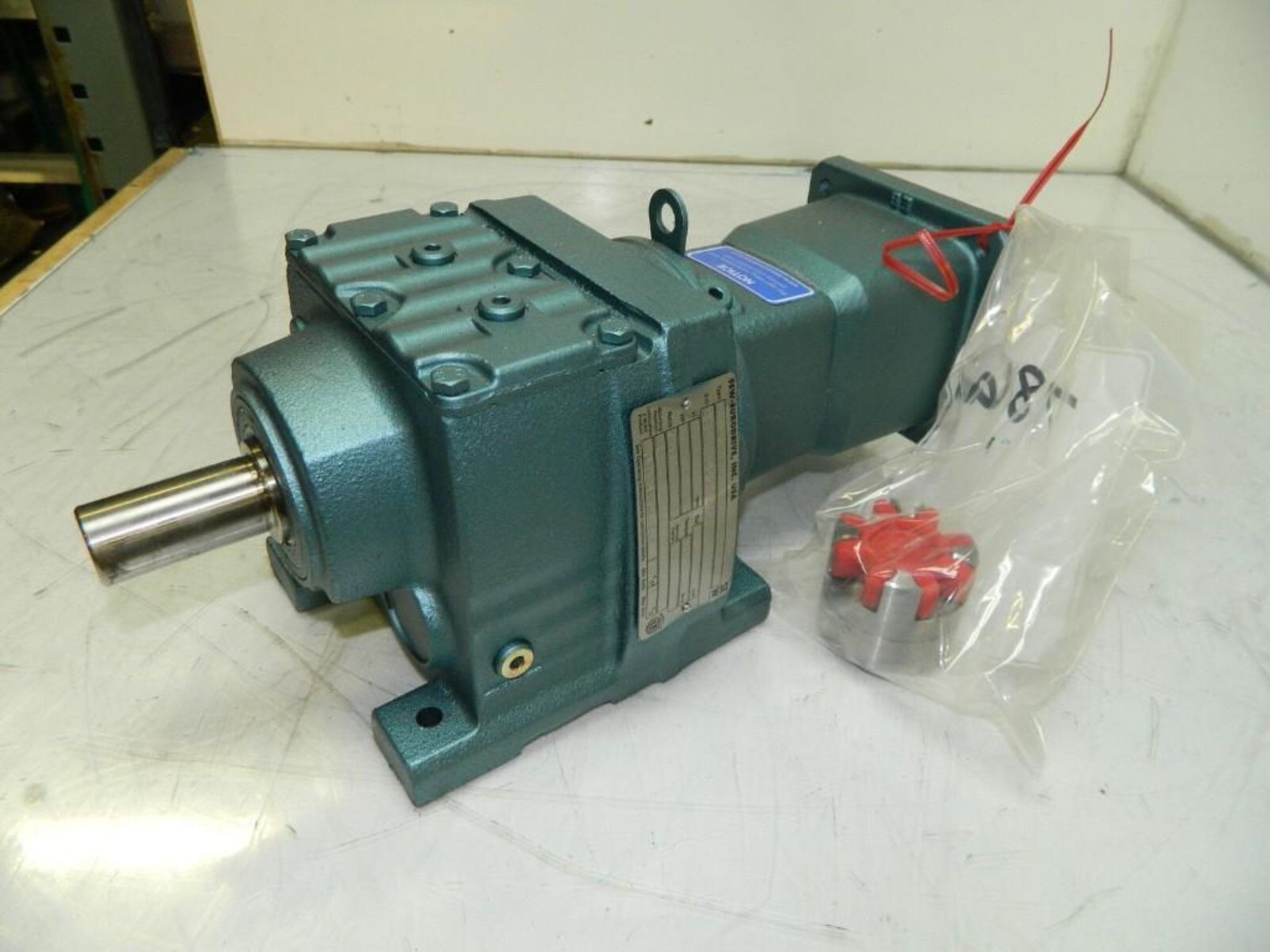 NEW Sew Eurodrive Speed Reducer Gearbox