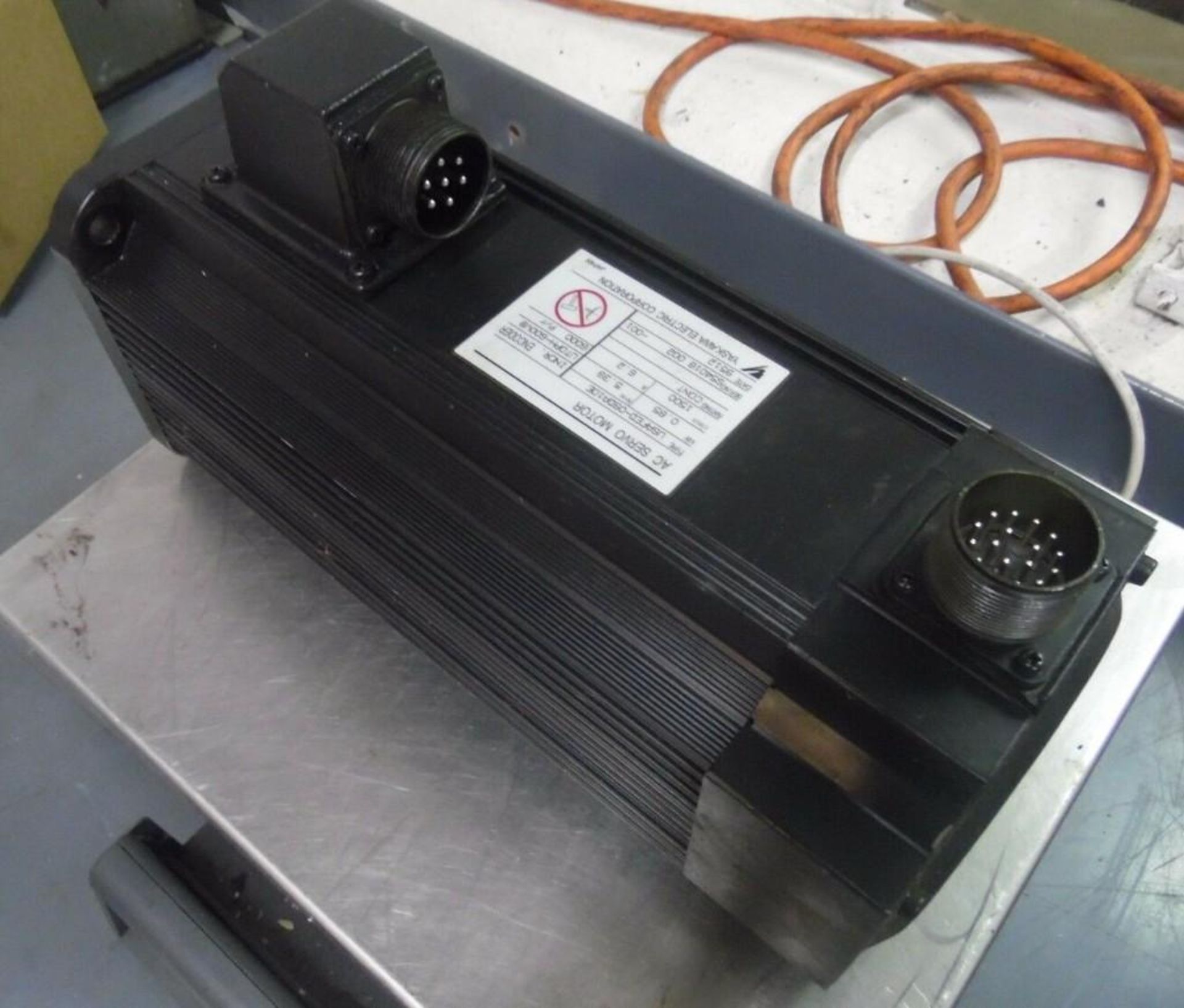 Yaskawa AC Servo Motor, #USAFED-09DA10E, 1500 RPM, W/ Encoder UTOPH-600VB - Image 2 of 3