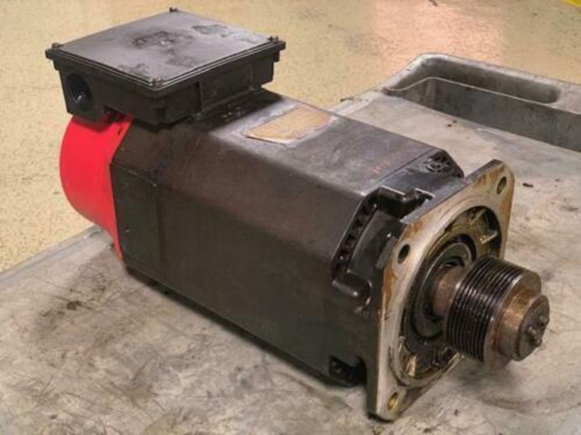 Fanuc a6 AC Main Spindle Motor - Image 3 of 7