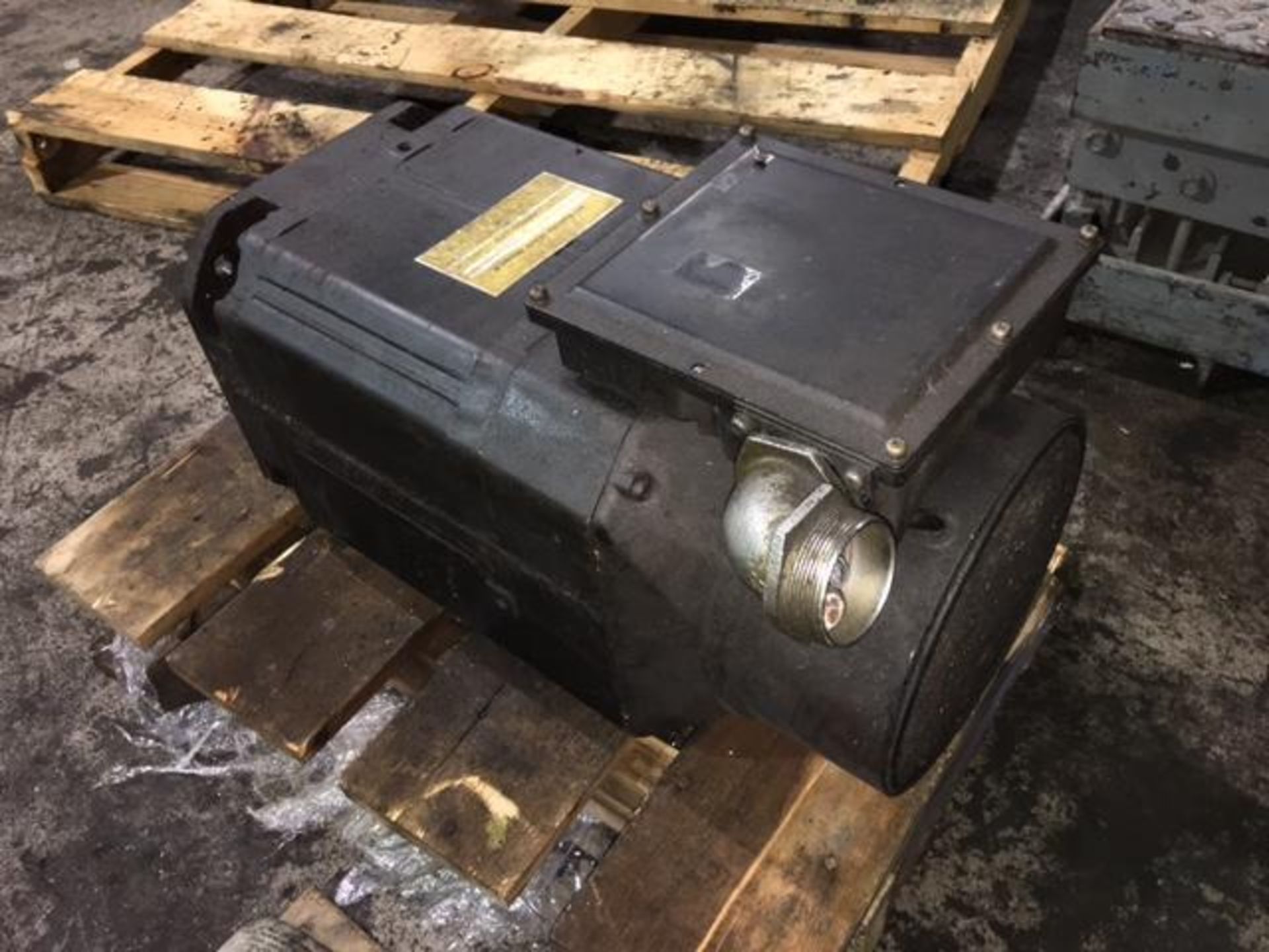 Fanuc #A06B-1008-B100 Spindle Motor - Image 6 of 7