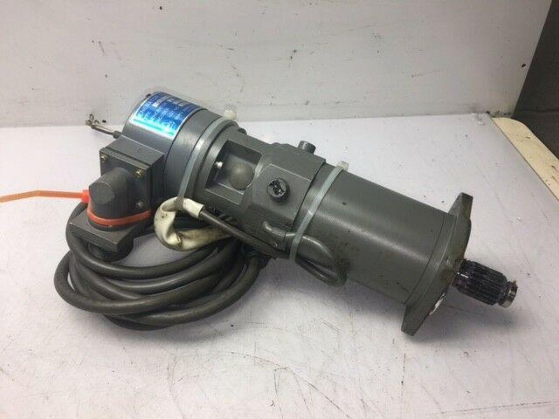 Lot of (2) Mitsubishi DC Servo Motors, #HD-30-029, w/ Sanyo G1811-097-6 Generator Encoders