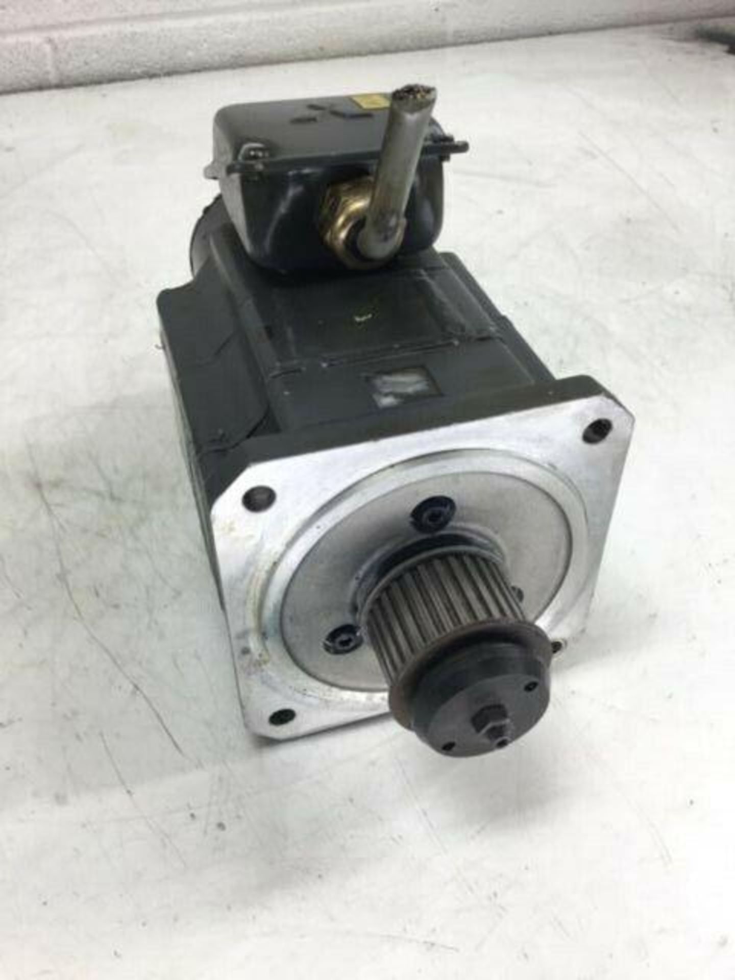 Lot of (2) Mitsubishi AC Servo Motor w/ Sanyo Denki Pickup Unit - Image 5 of 7