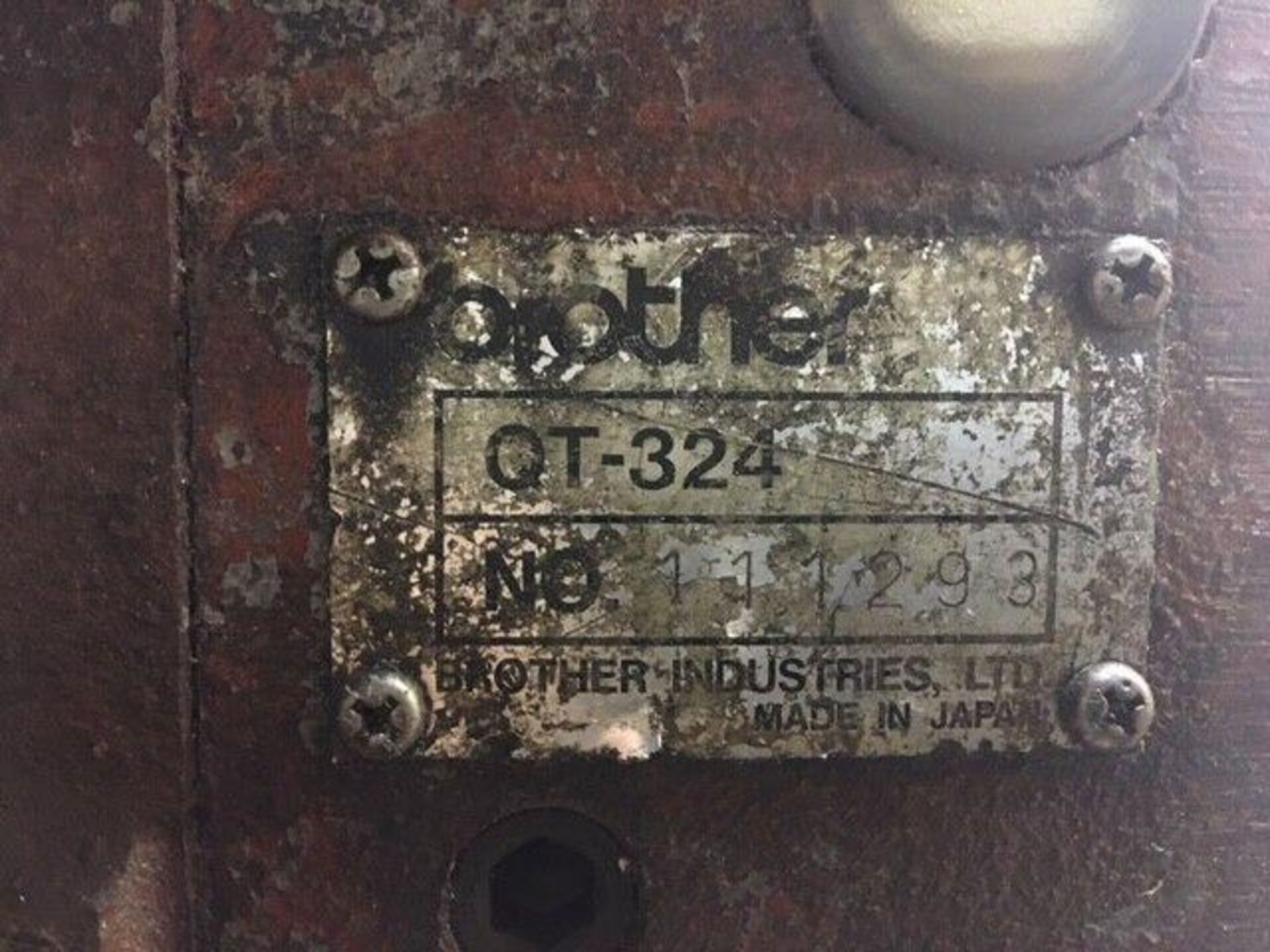 Brother QT-324 Indexing Rotary Table, 19-5/8" x 33" T-Slotted - Image 5 of 5