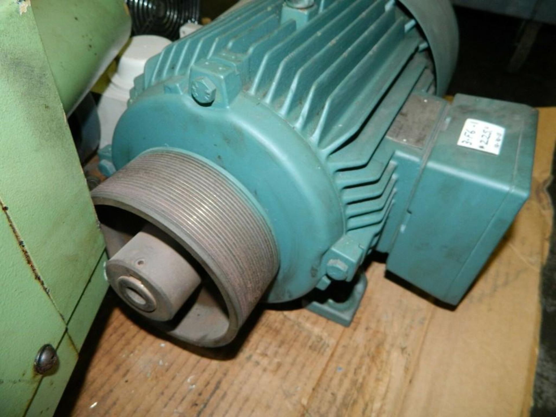 Siemens 4 kW AC Motor off of MAHO MH 600P - Image 4 of 6