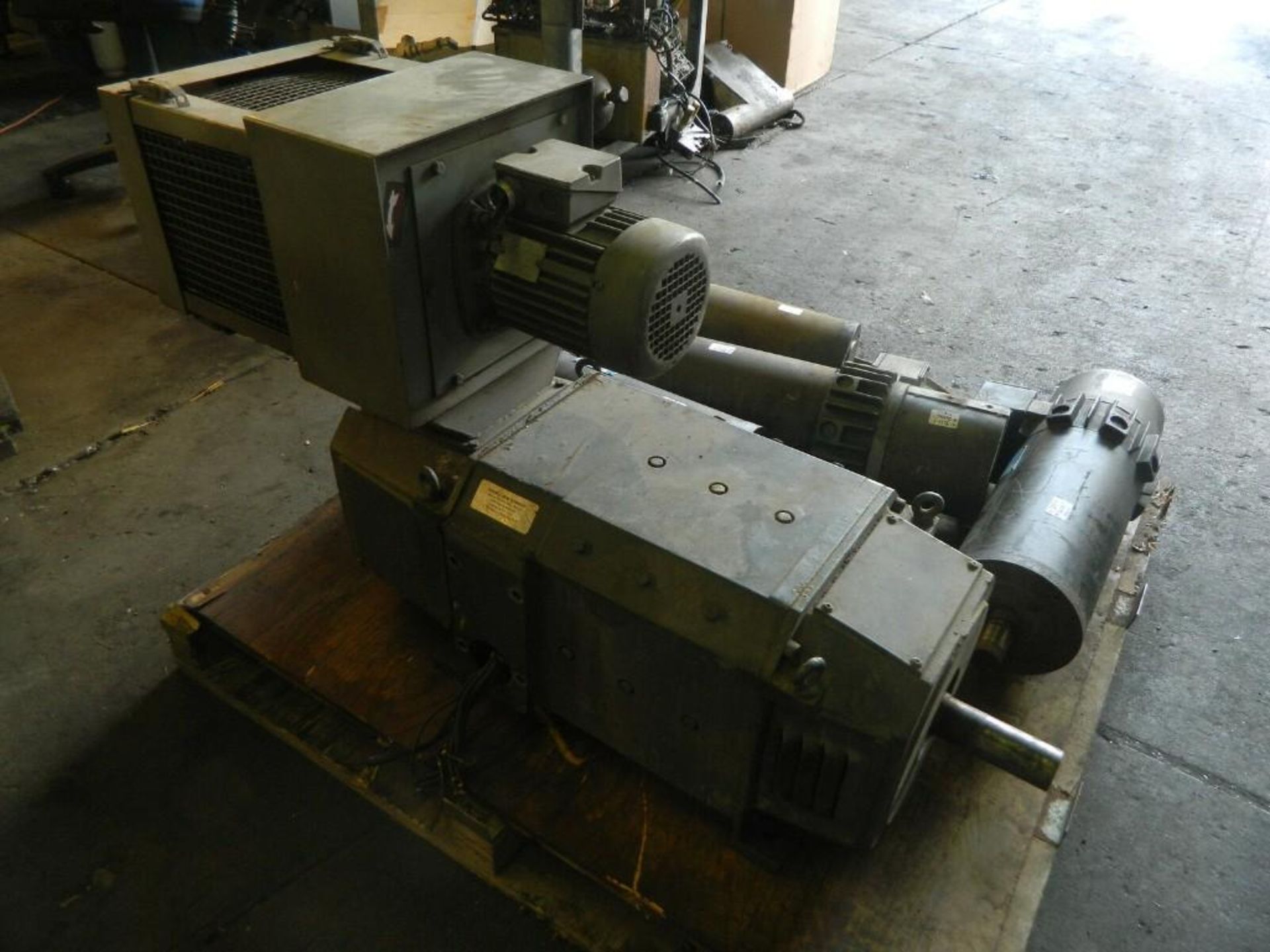 Bull 30 HP DC Machine Motor, Frame# 160S, 1150/1550/3450 RPM - Image 3 of 9