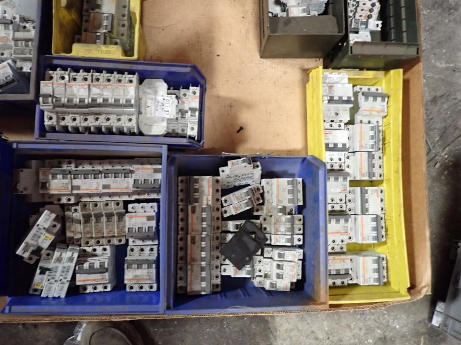 Lot of Circuit Breakers/Switches - Image 3 of 7