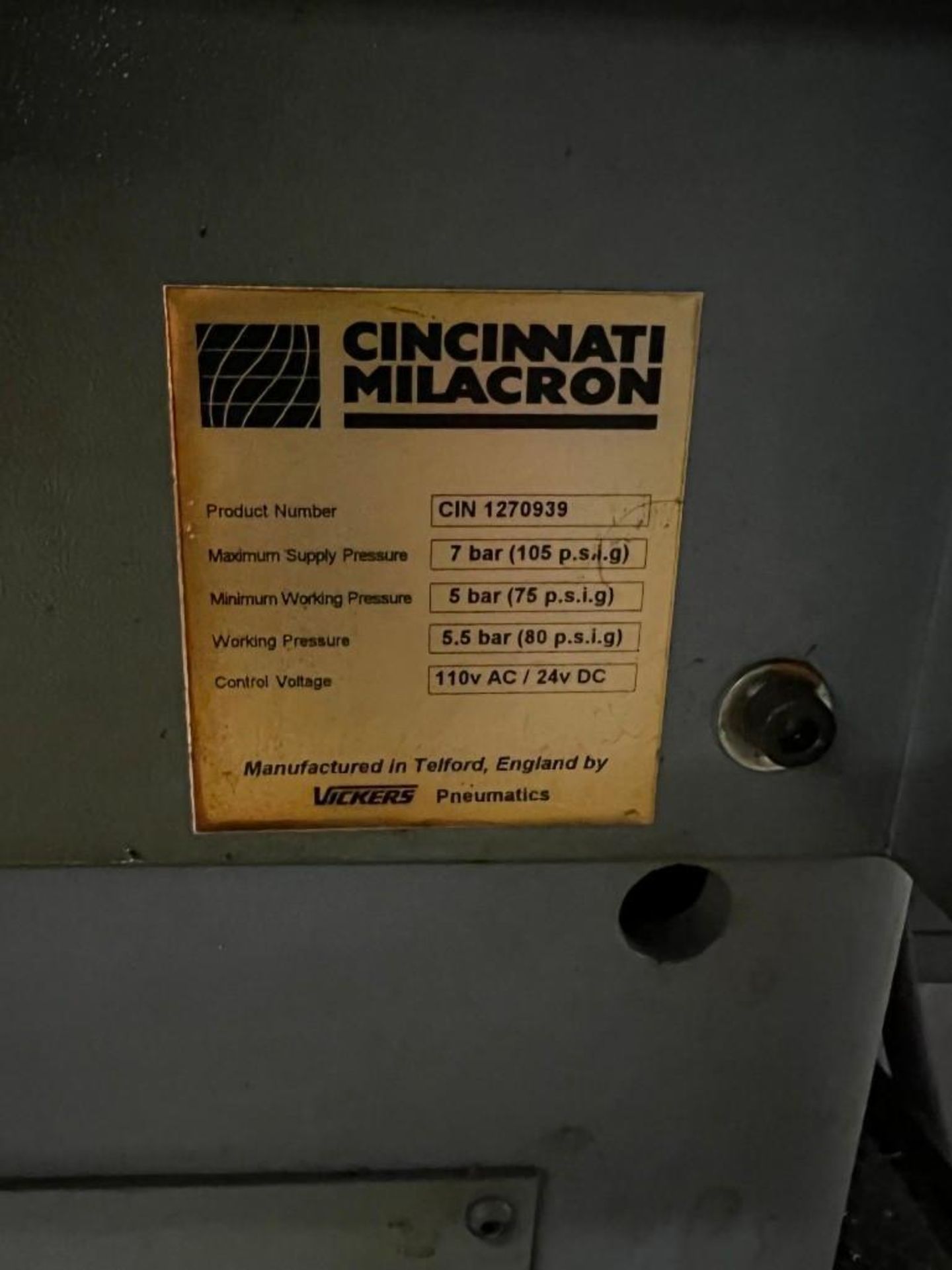 Cincinnati Milacron Arrow 1000 CNC VMC - Image 8 of 11