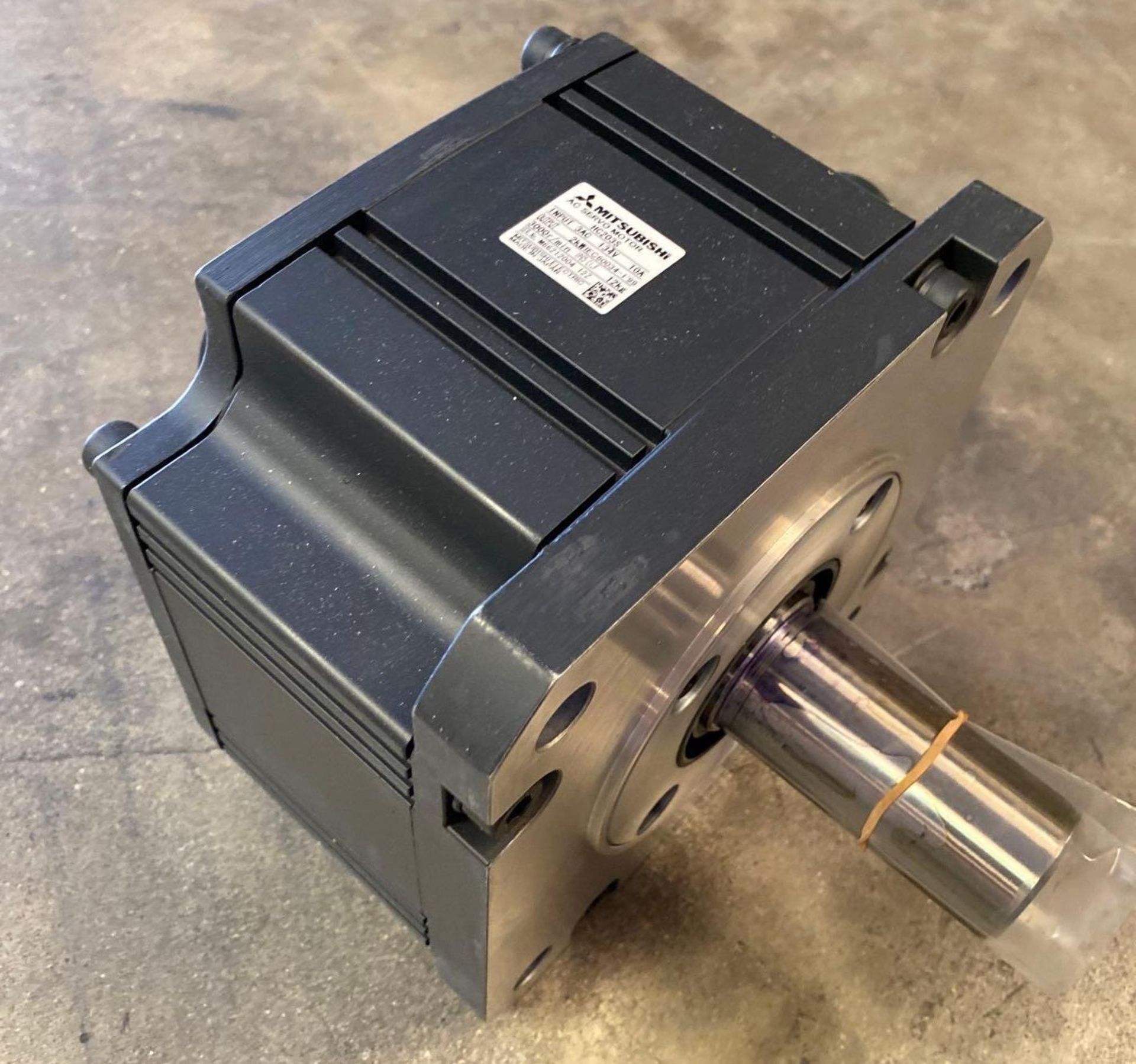 NEW IN BOX - Mitsubishi AC Servo Motor