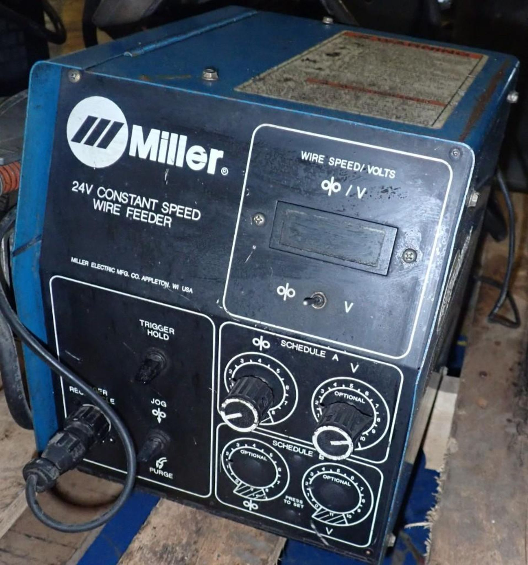 Miller Wire Feeder - Image 3 of 6