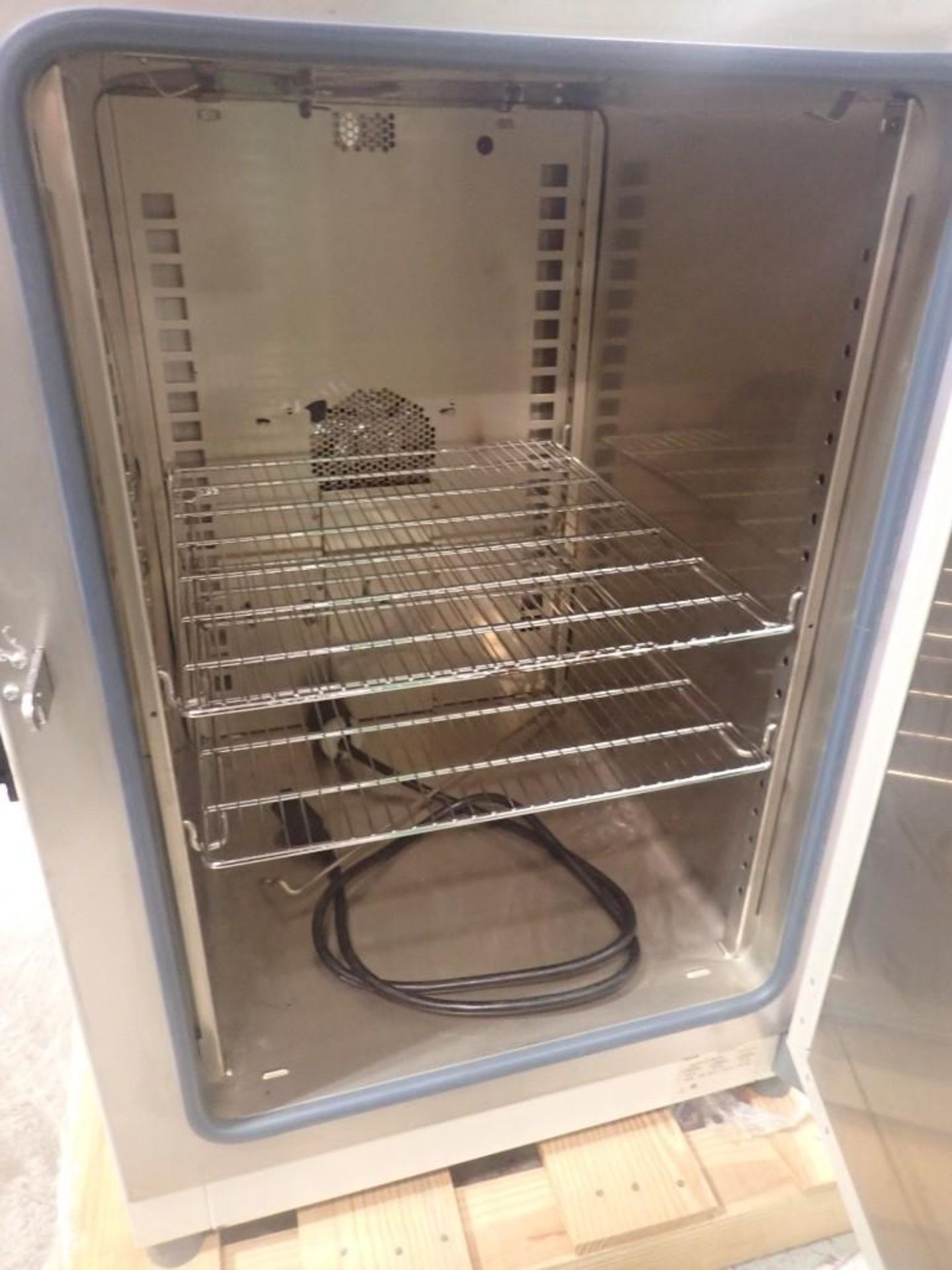 Thermo Scientific Heratherm Lab Oven - Image 5 of 10