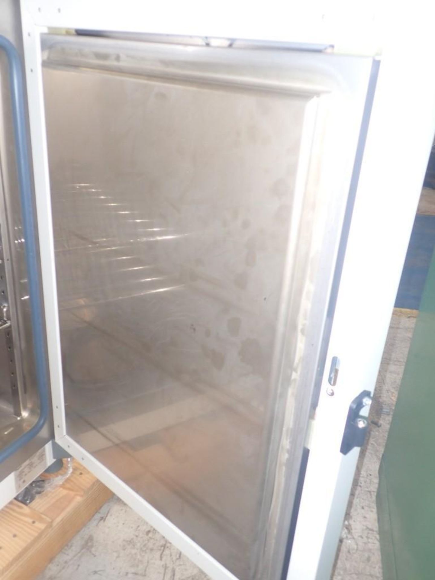 Thermo Scientific Heratherm Lab Oven - Image 3 of 10