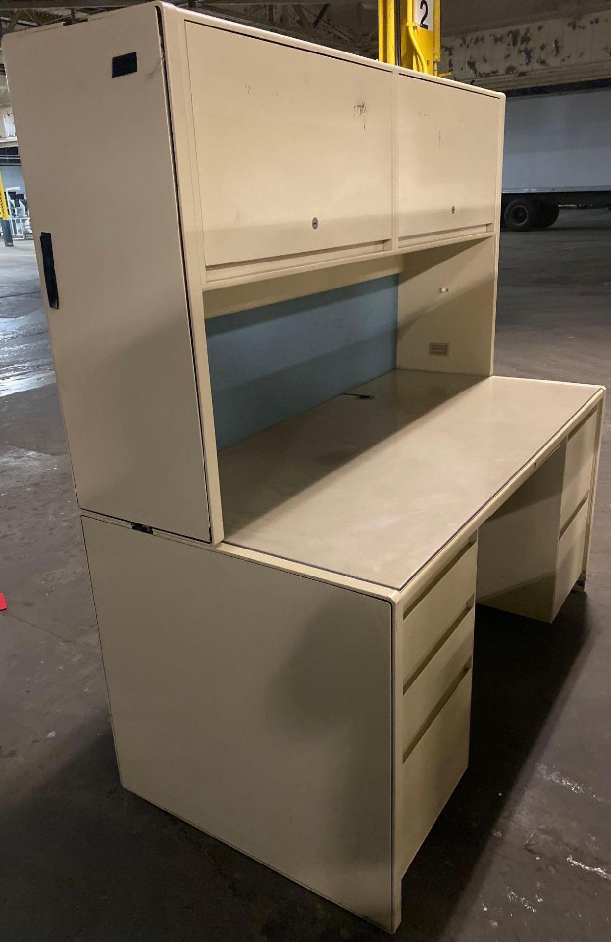 30” x 60” desk w/ upper Cabinet Unit - Image 4 of 6