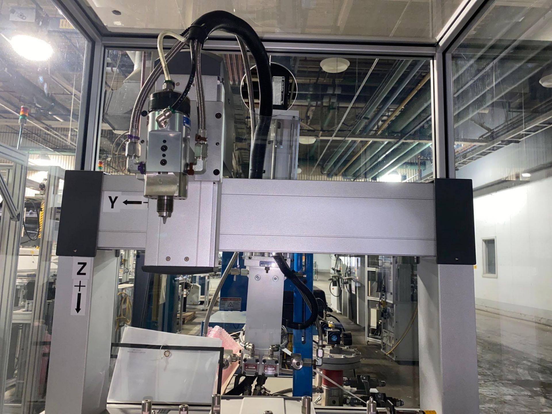 Nordson Sealant Dispensing Machine w/ Nordson Robot Table - Image 4 of 11