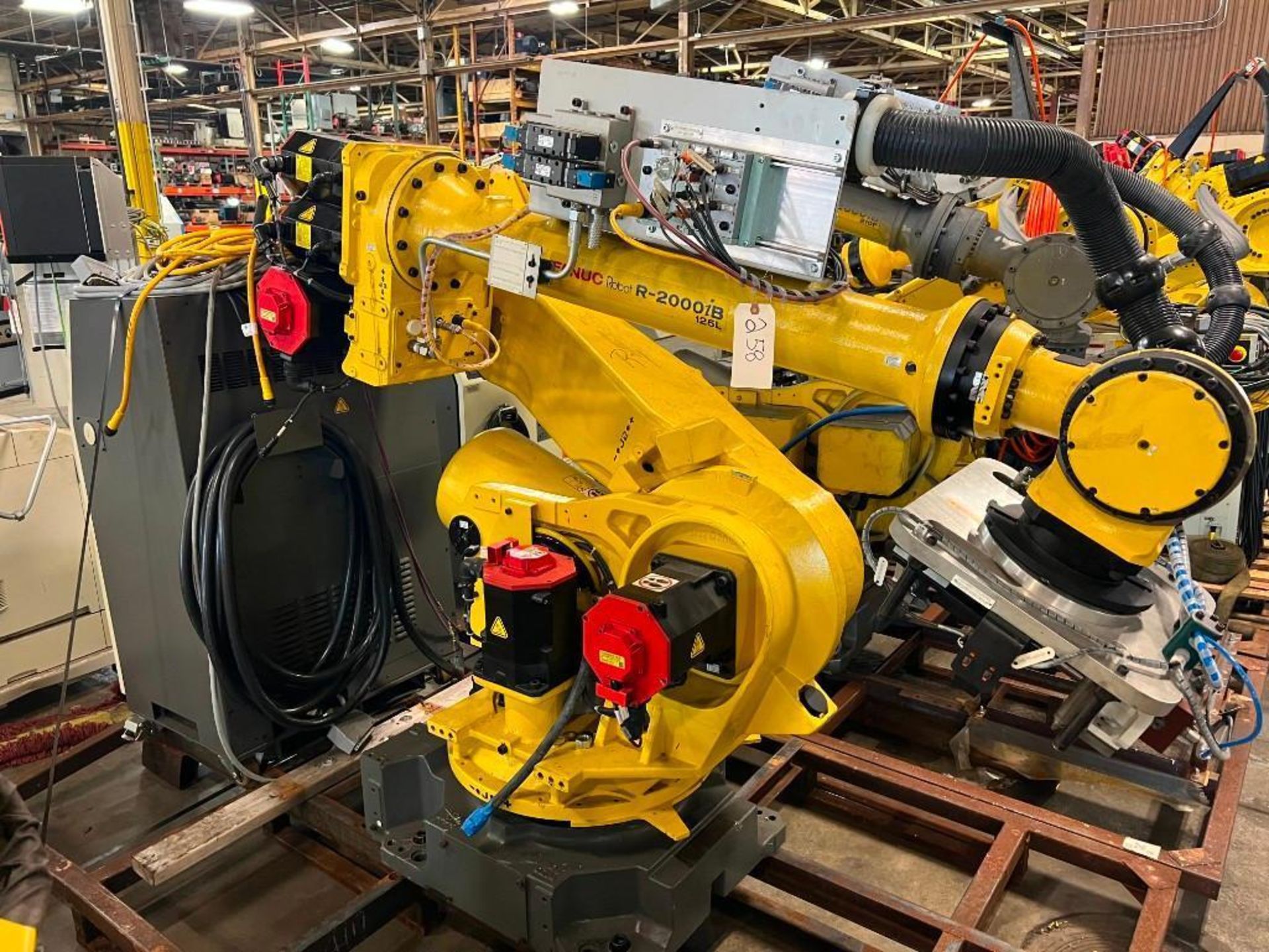 *NEW* 2011 Fanuc R-2000iB 125L w/ R30-iA Control