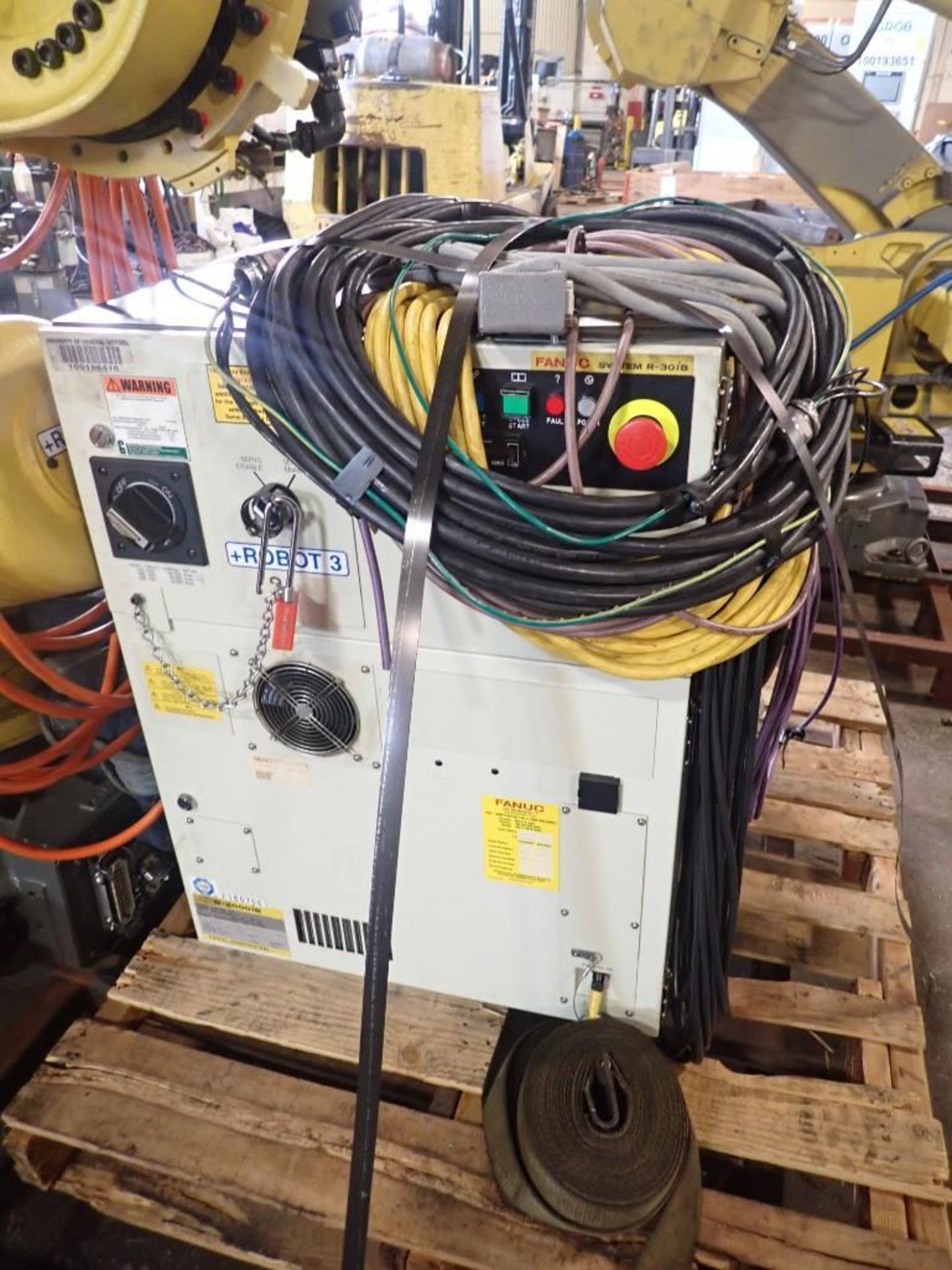 *NEW* 2015 Fanuc R-2000iB 210F w/ R30-iB Control - Image 4 of 6