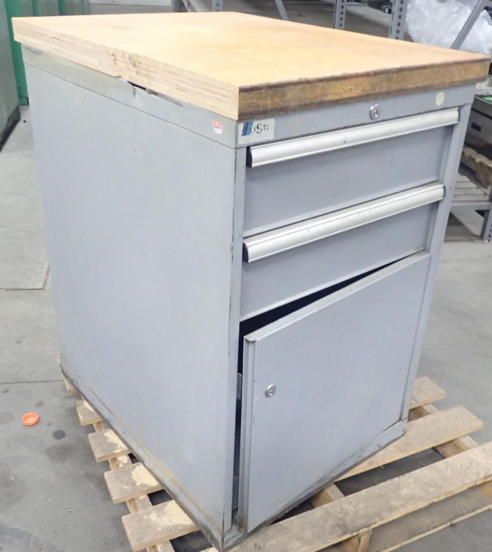 3 Drawer Lista Cabinet - Image 2 of 10