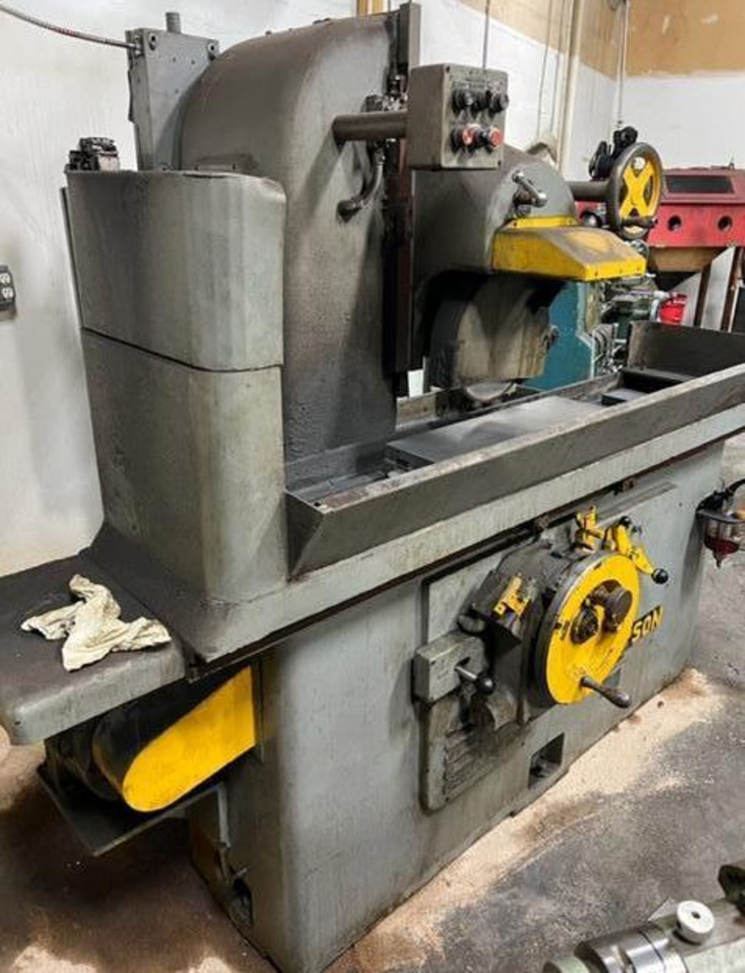 12" x 24" Thompson Hydraulic Surface Grinder - Image 5 of 7