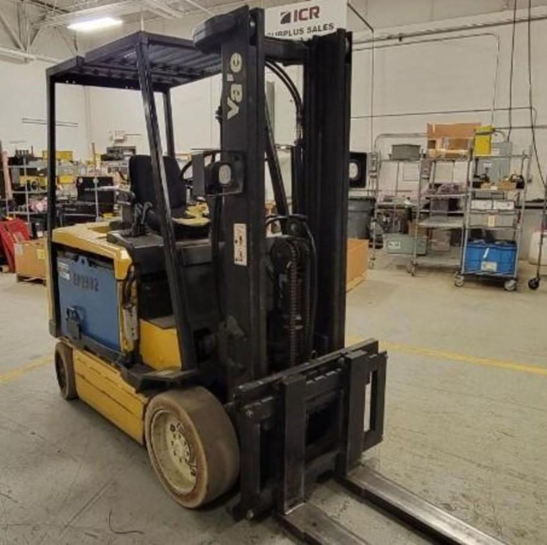 6,000 Lb Capacity Yale Electric Forklift w/Charger
