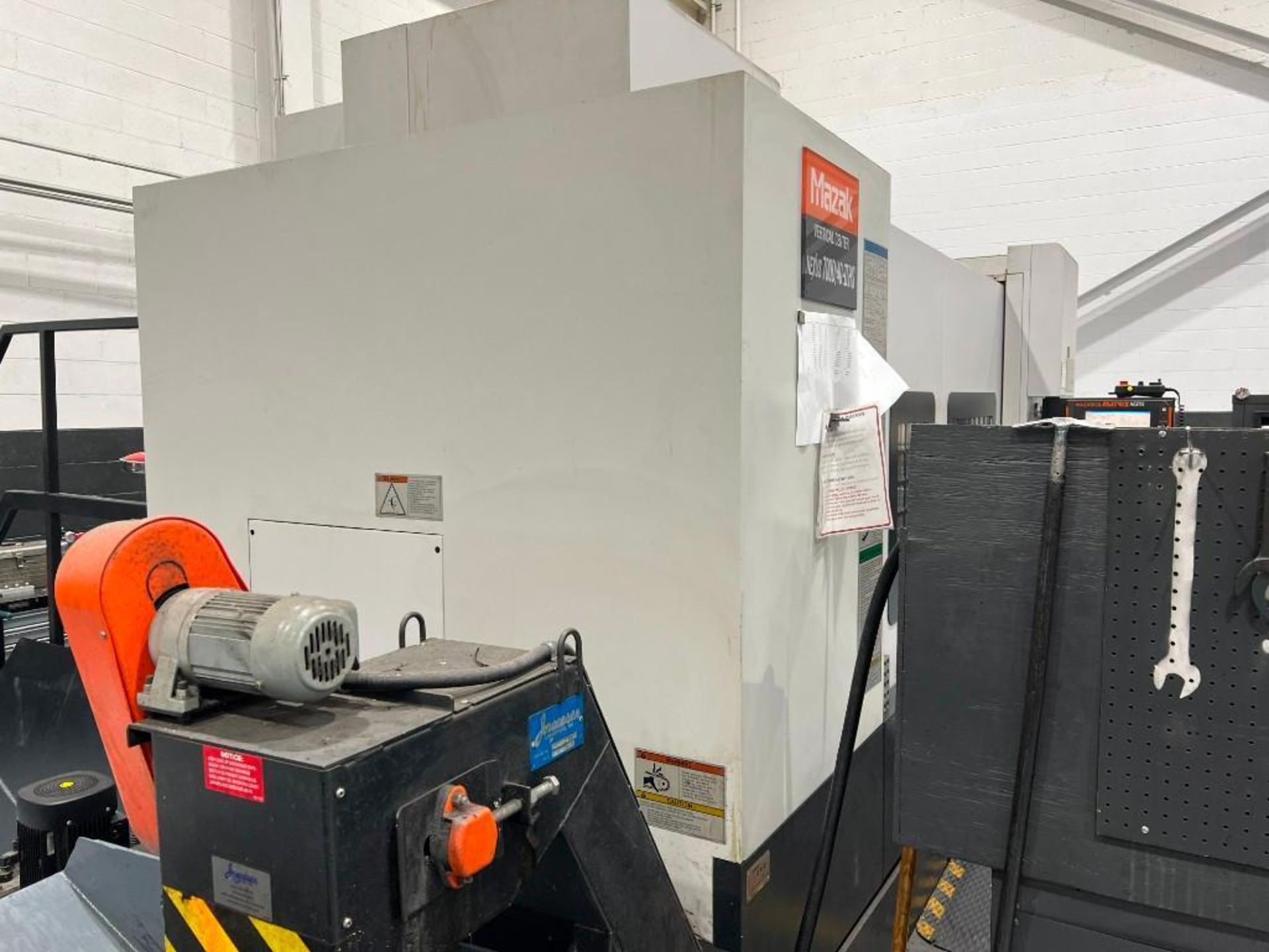 2010 Mazak 700D/40 IIHS Vertical Machining Center - Bild 5 aus 11