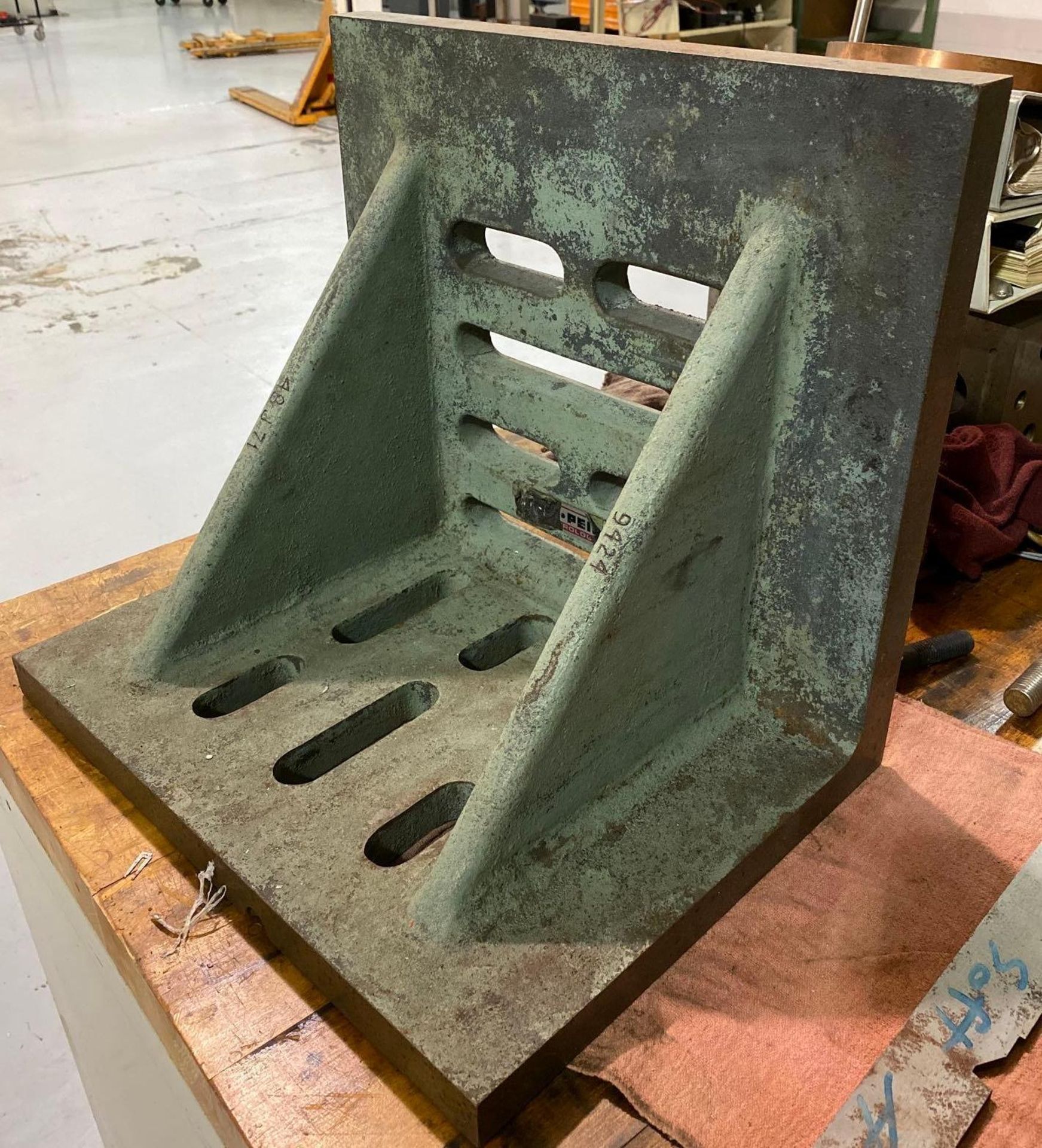 16" x 14" x 12" Cast Iron Angle Plate