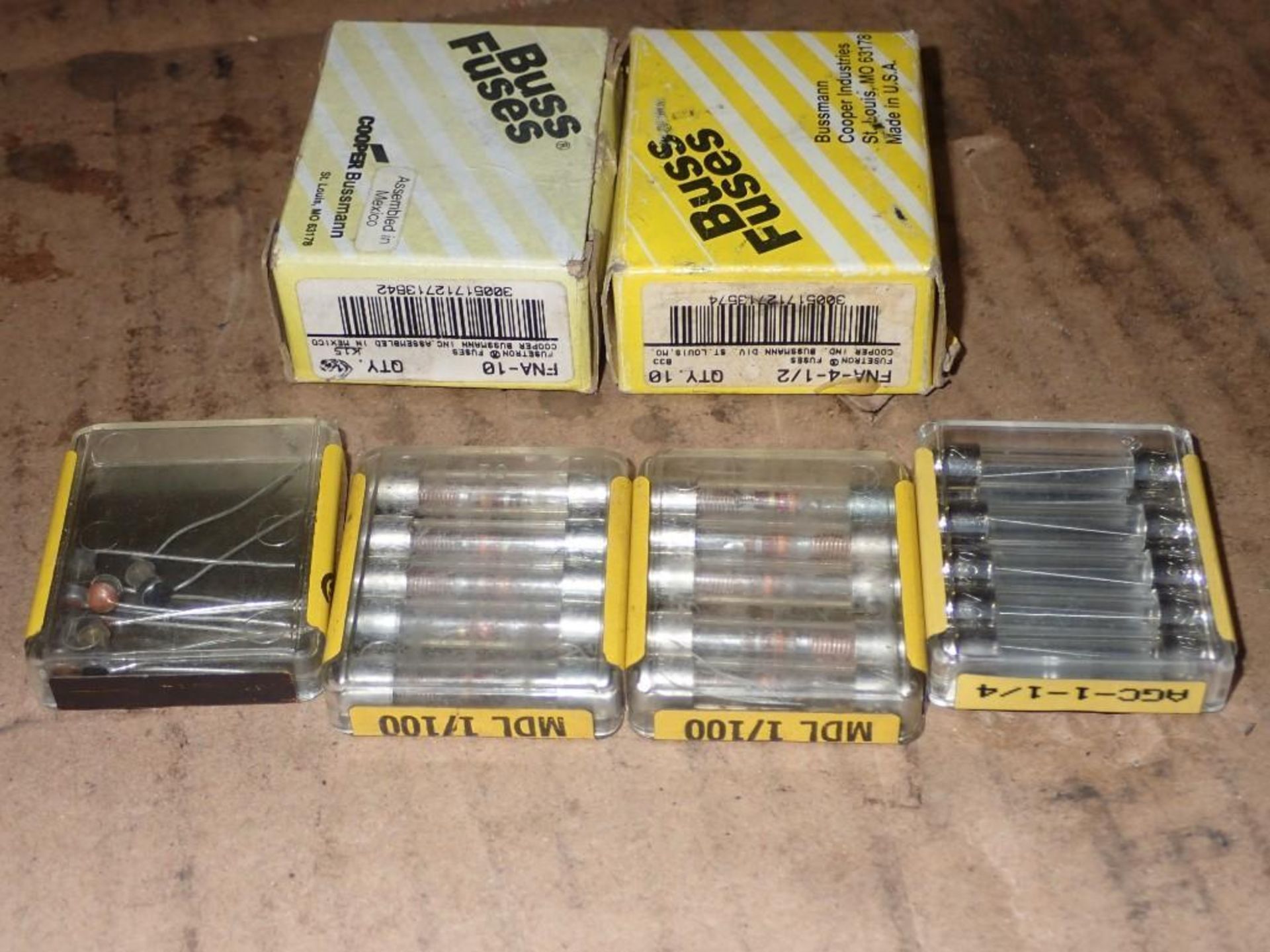 Lot of Misc Small Fuses - Image 3 of 6