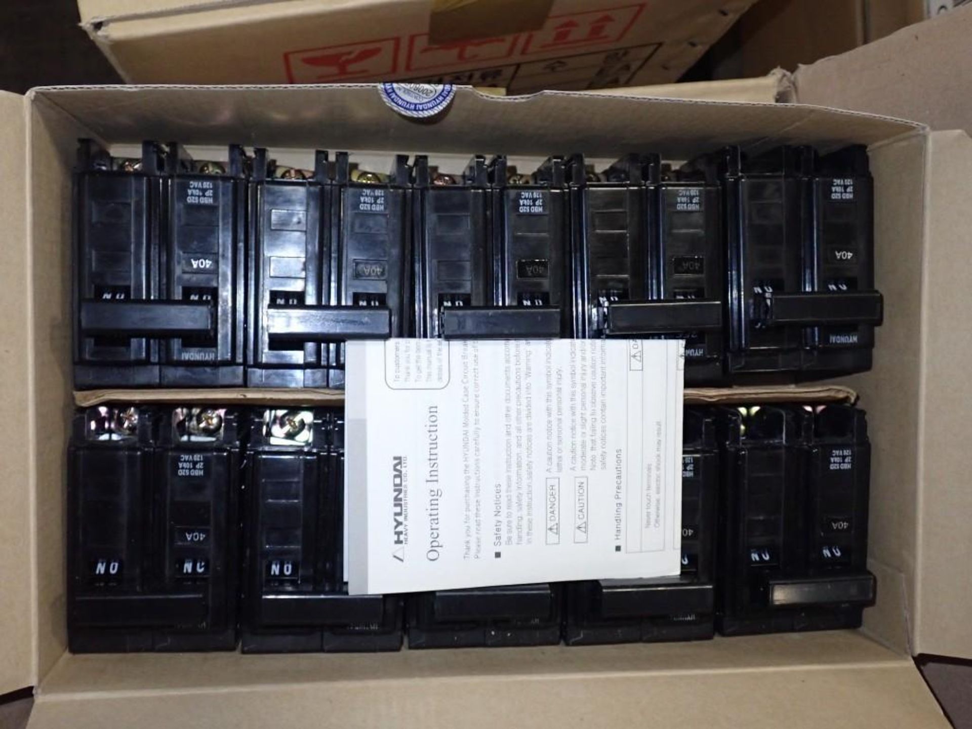 Large Lot (4) Cases of NEW Hyundai #HBD52D-E, 2P 40A Circuit Breakers - Image 4 of 5