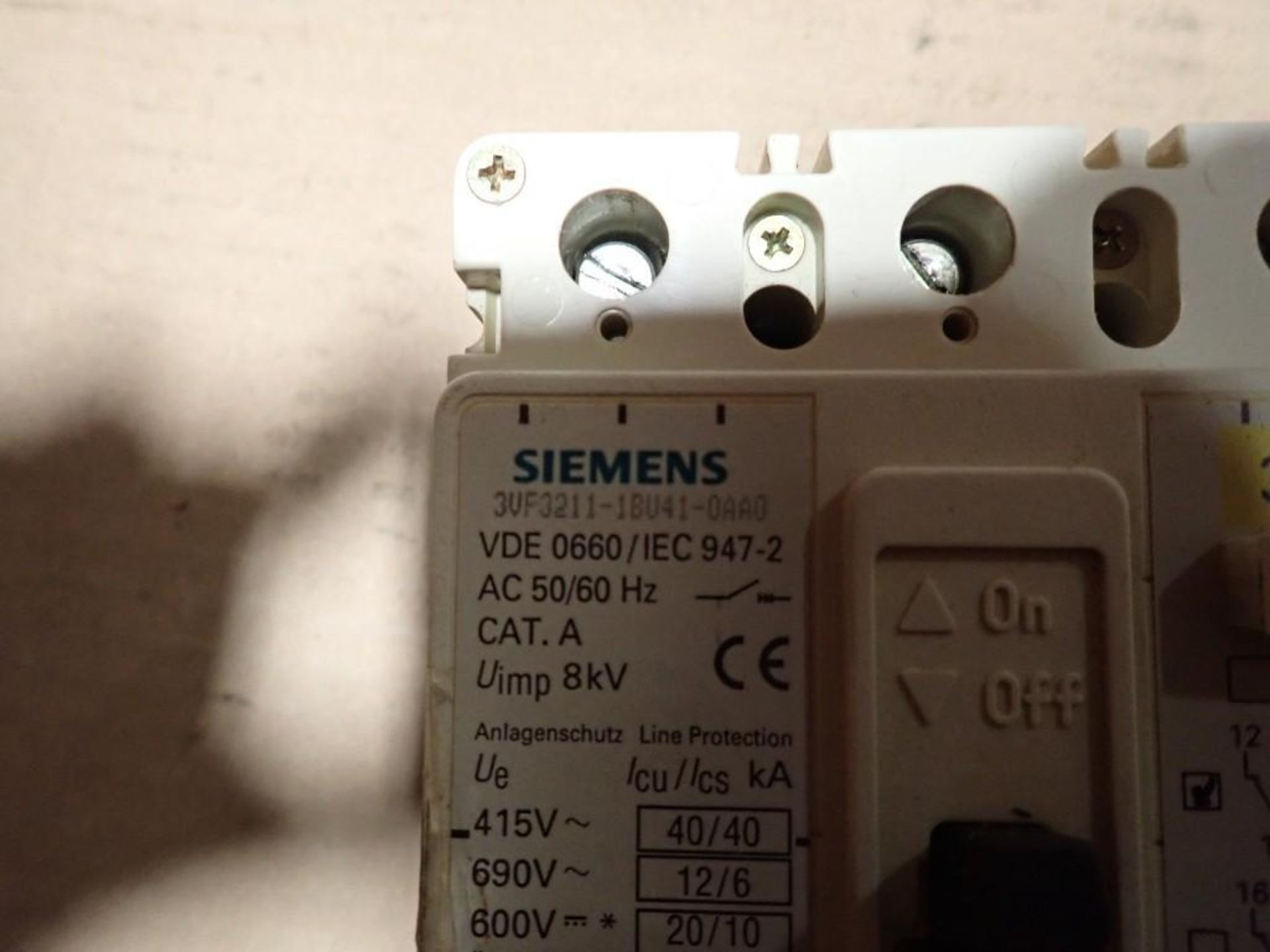 Lot of (2) Siemens Disconnect Switches - Image 4 of 4