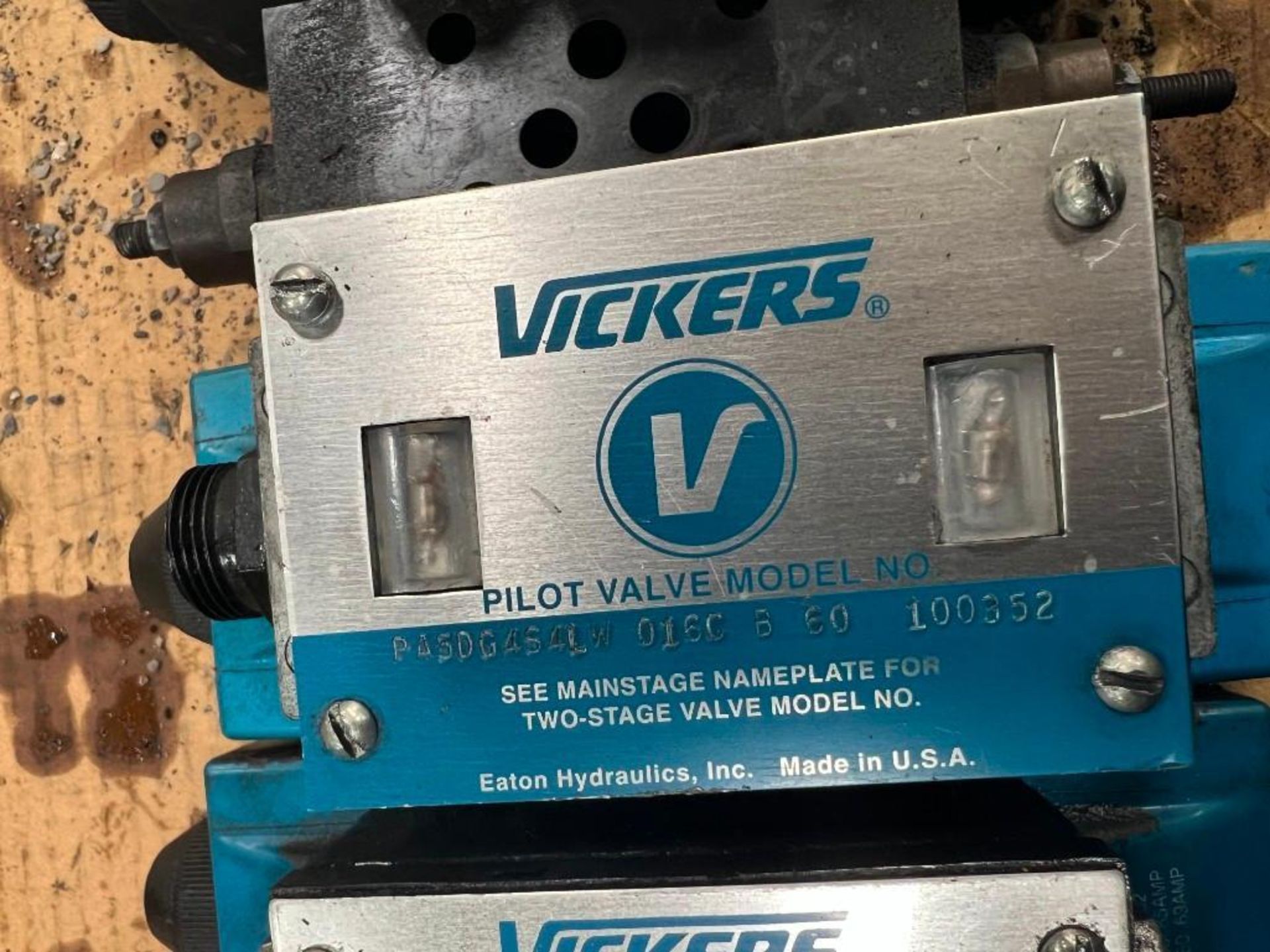 Lot of Vickers Valves - Image 8 of 9
