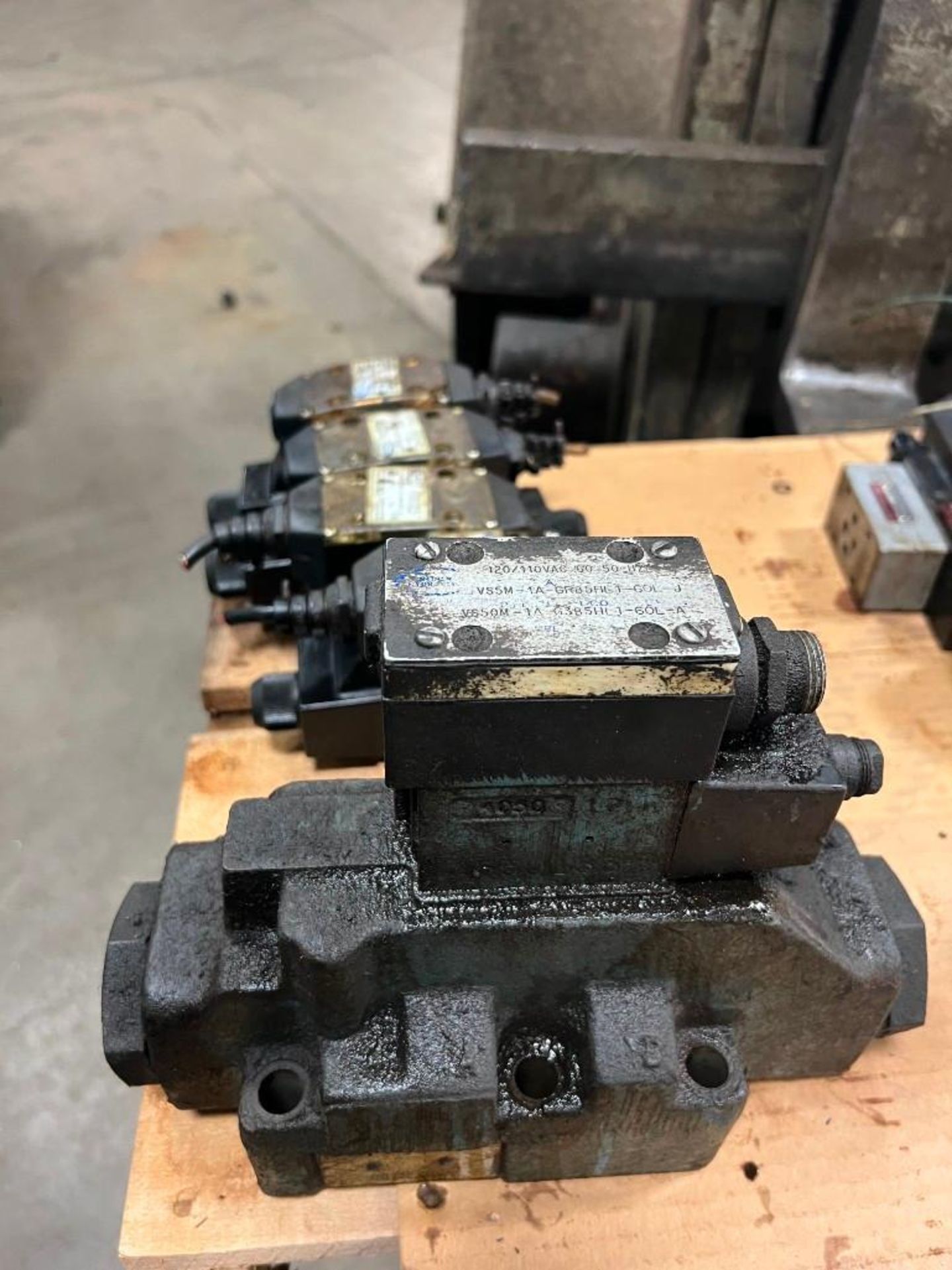 Lot of Continental Hydraulics Valves
